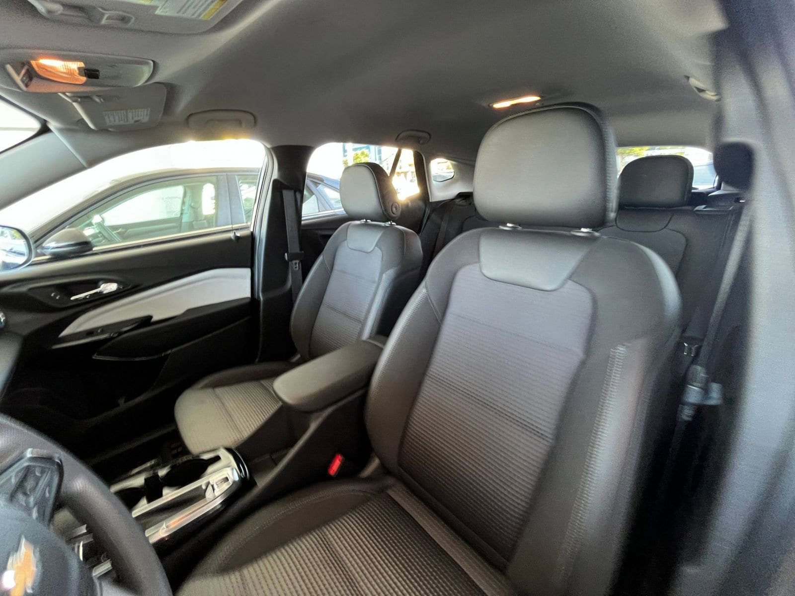 Thumbnail: 2025 Chevrolet Trax - 27