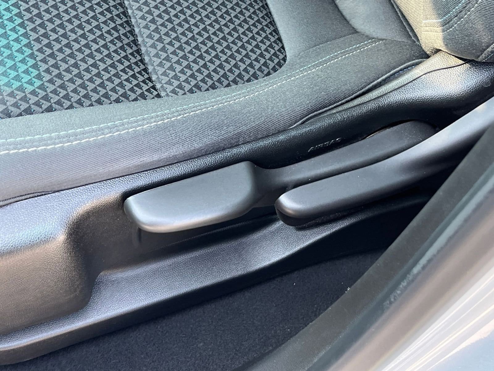 Thumbnail: 2023 Chevrolet Bolt EV - 23