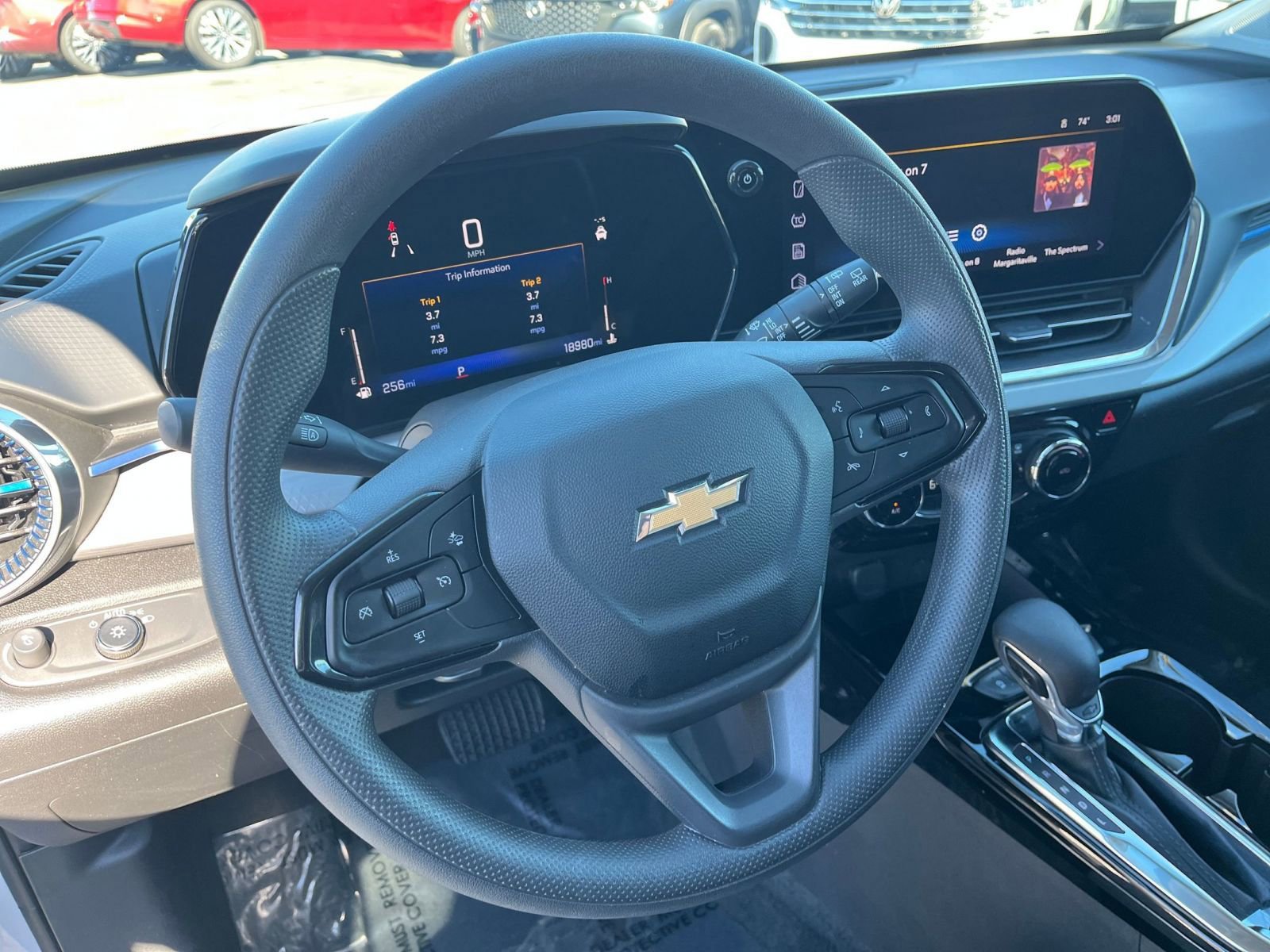 Thumbnail: 2025 Chevrolet Trax - 28