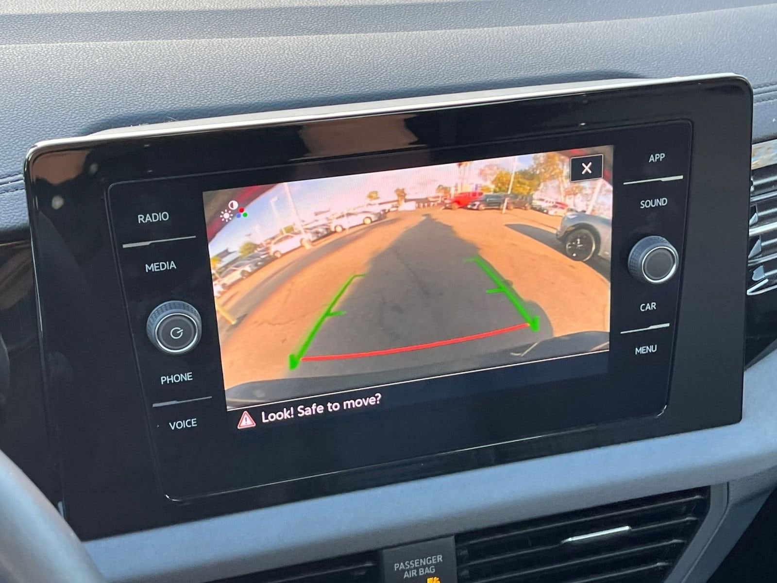 Thumbnail: 2025 Volkswagen Jetta - 17