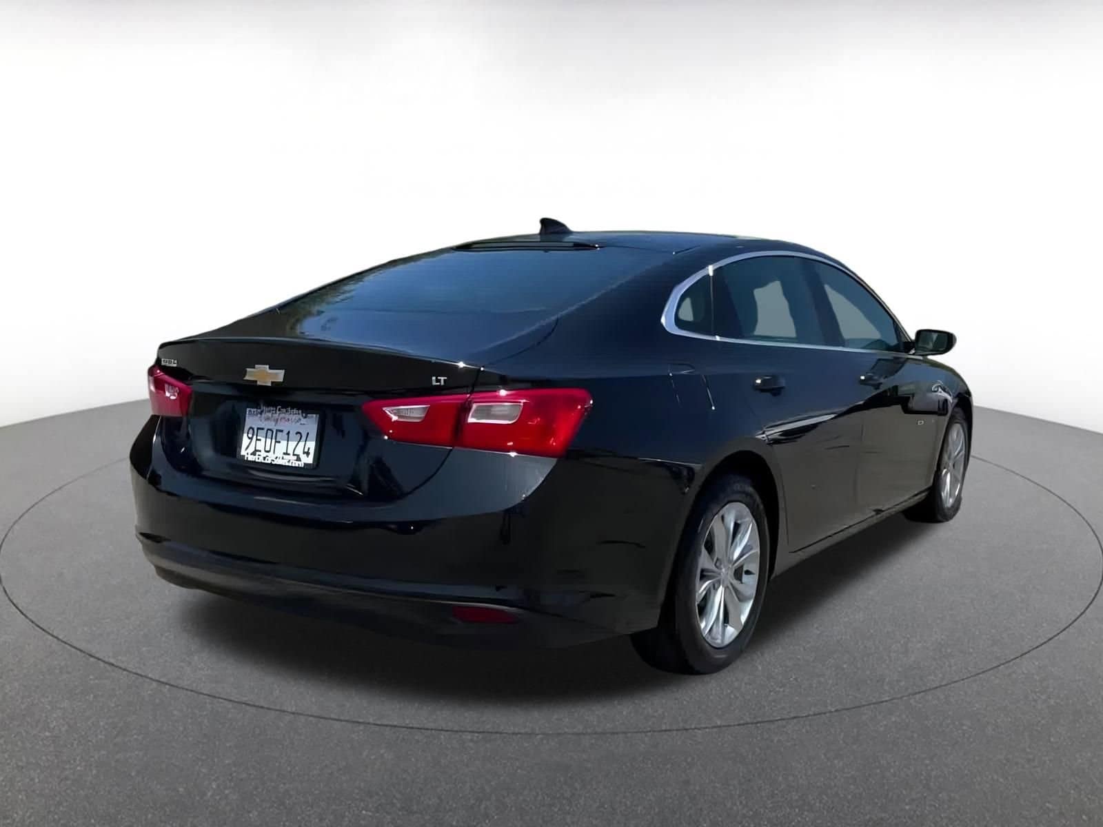 Thumbnail: 2023 Chevrolet Malibu - 11