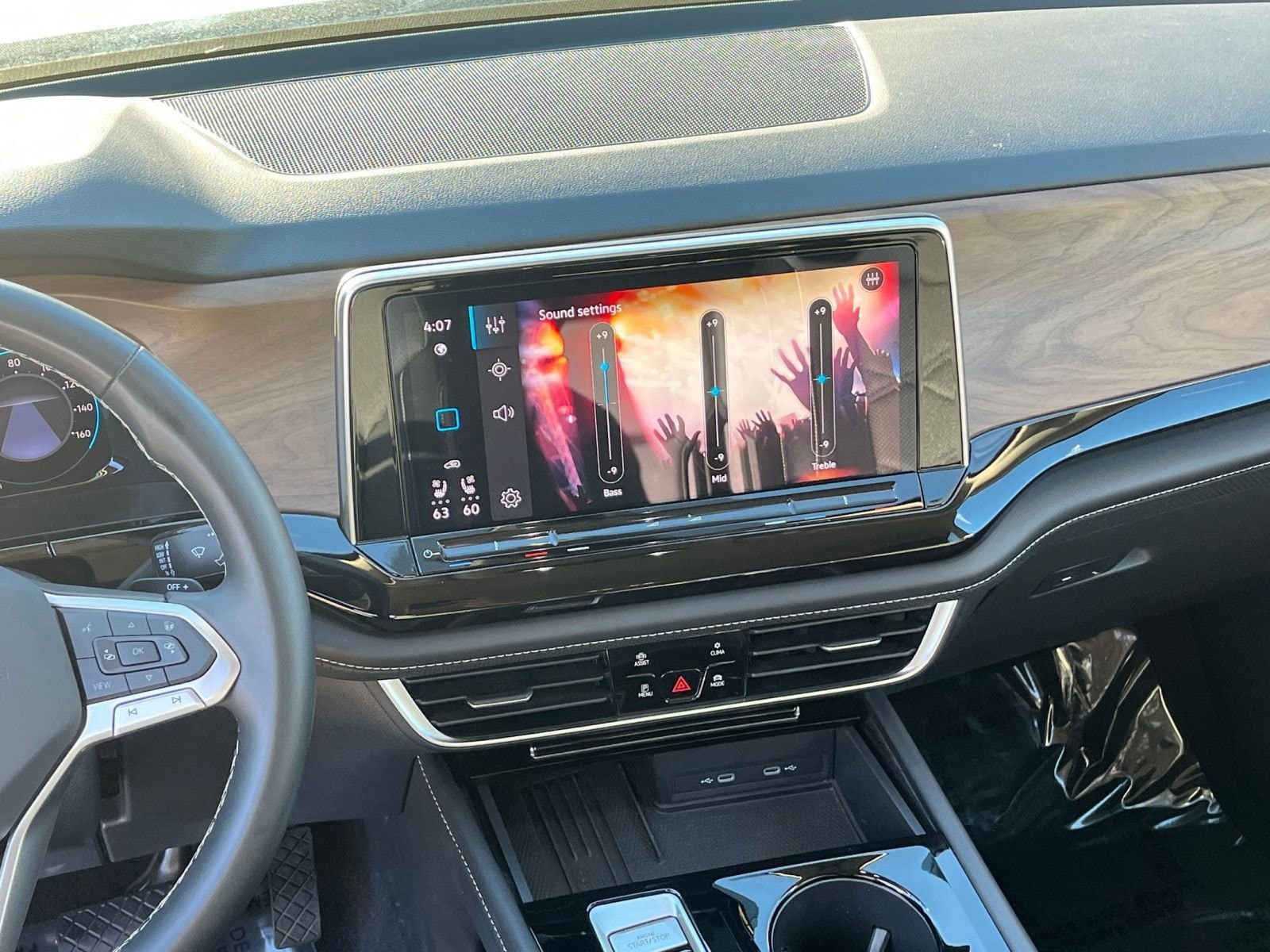 Thumbnail: 2025 Volkswagen Atlas - 18