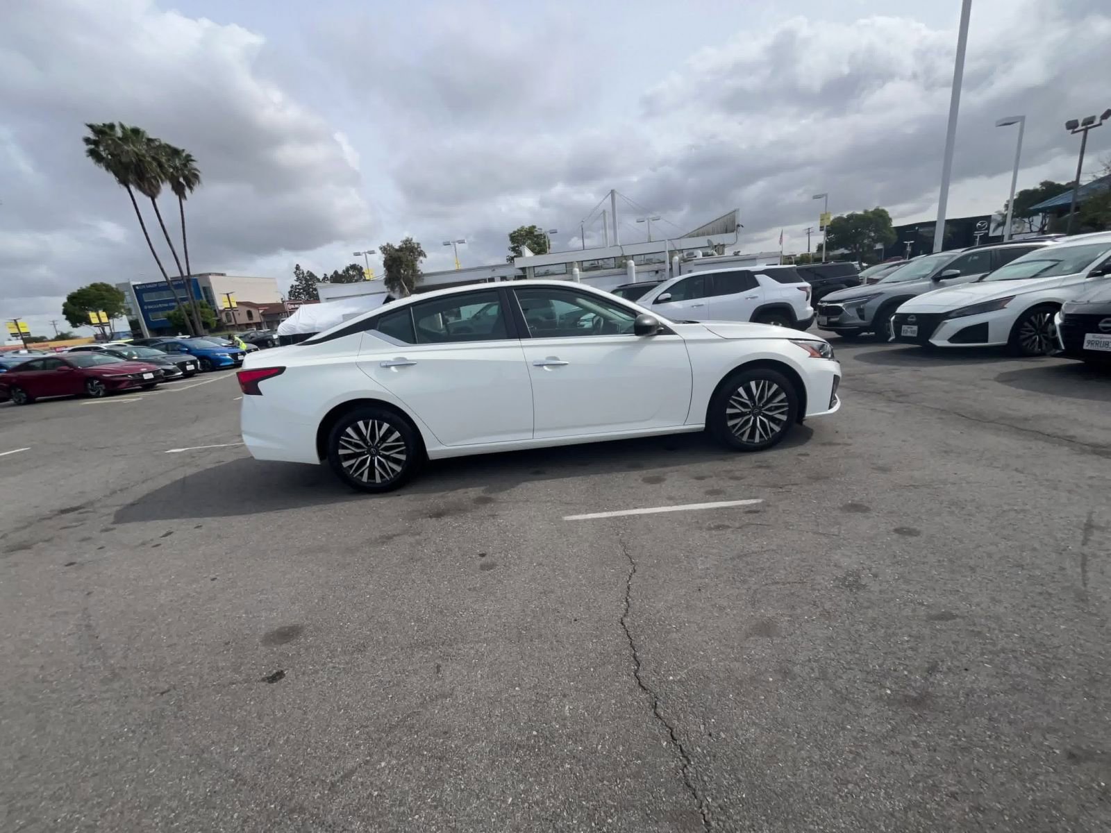 Thumbnail: 2025 Nissan Altima - 4