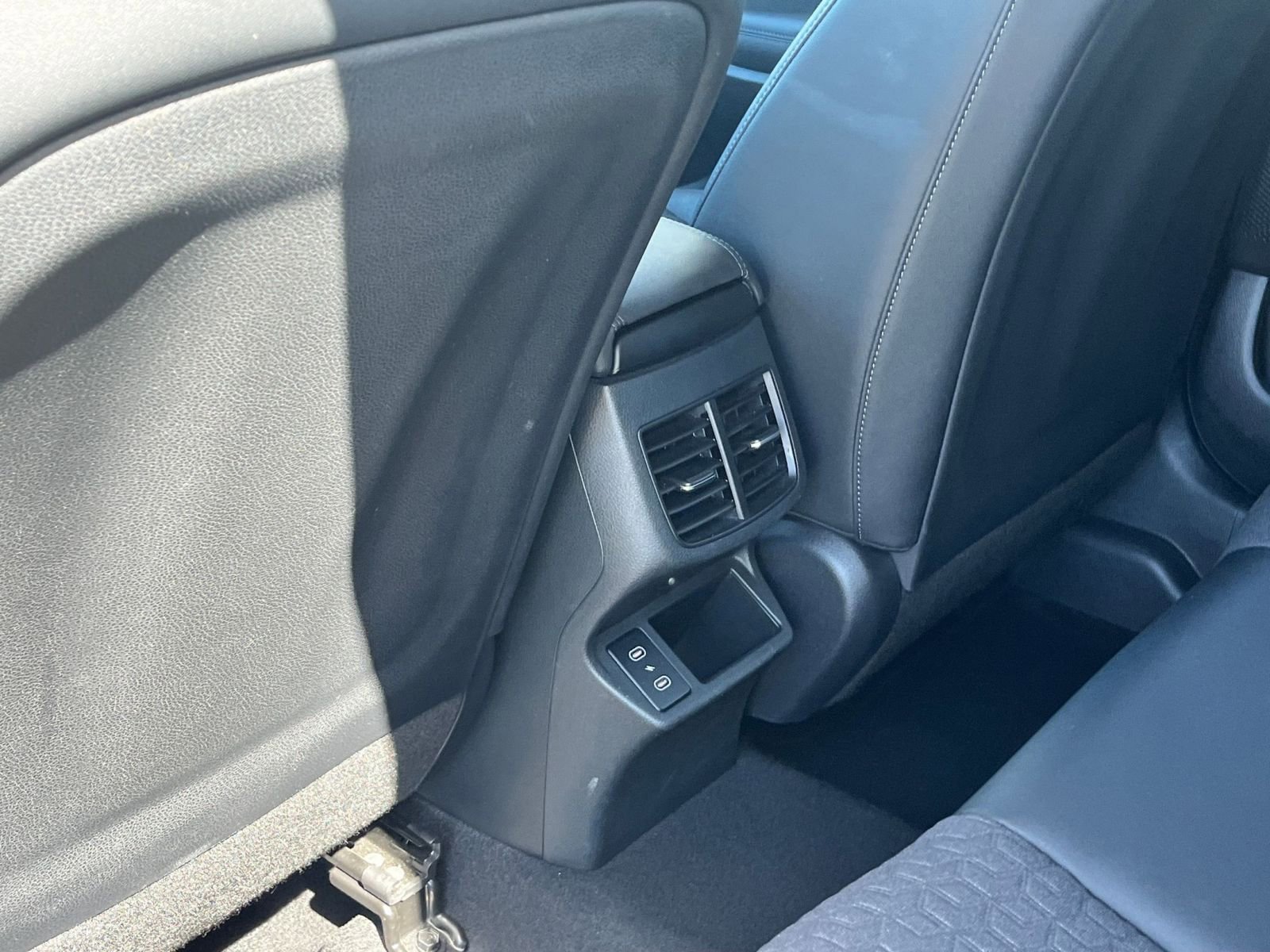 Thumbnail: 2025 Kia Seltos - 24