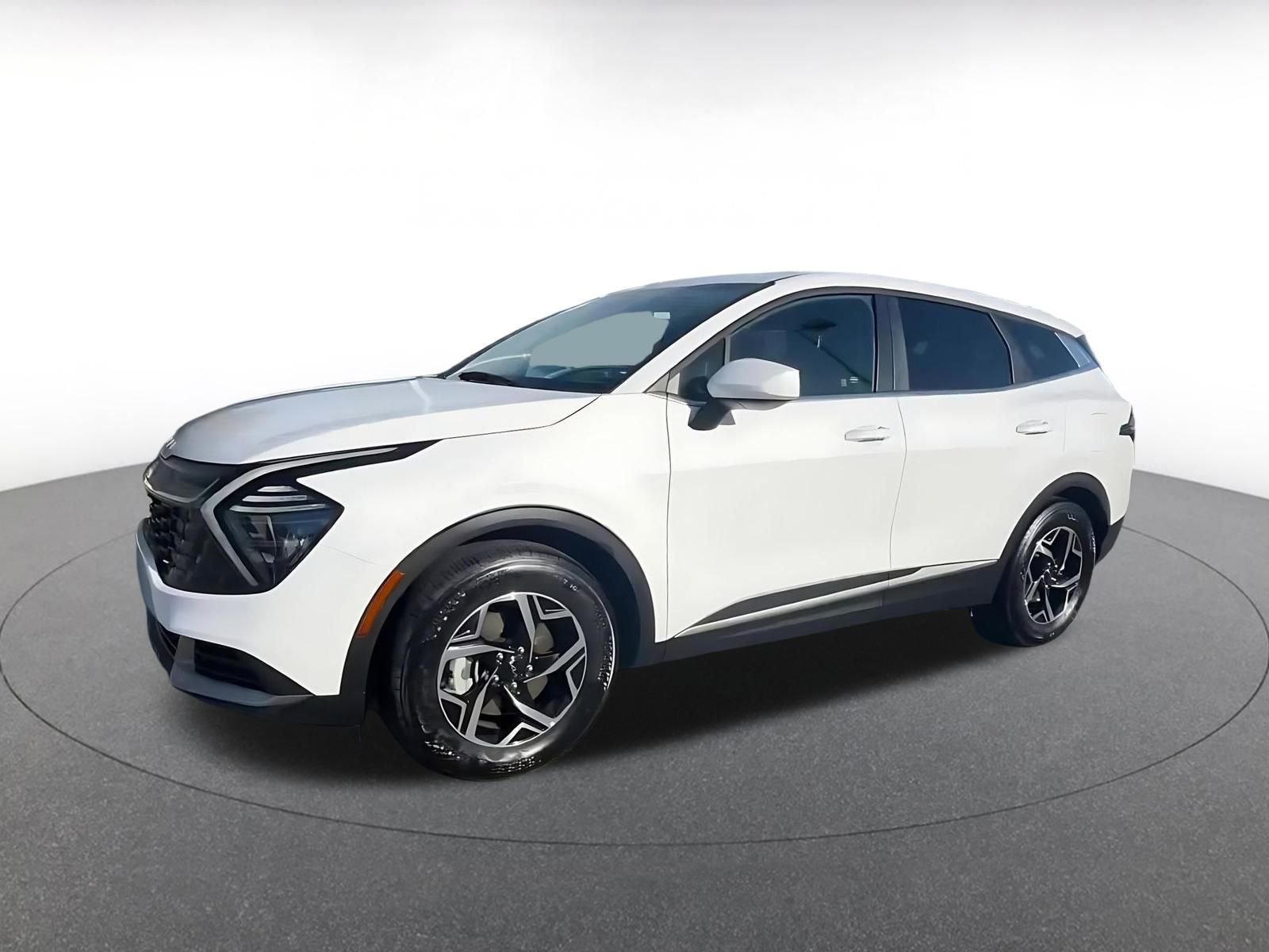 Thumbnail: 2025 Kia Sportage - 8