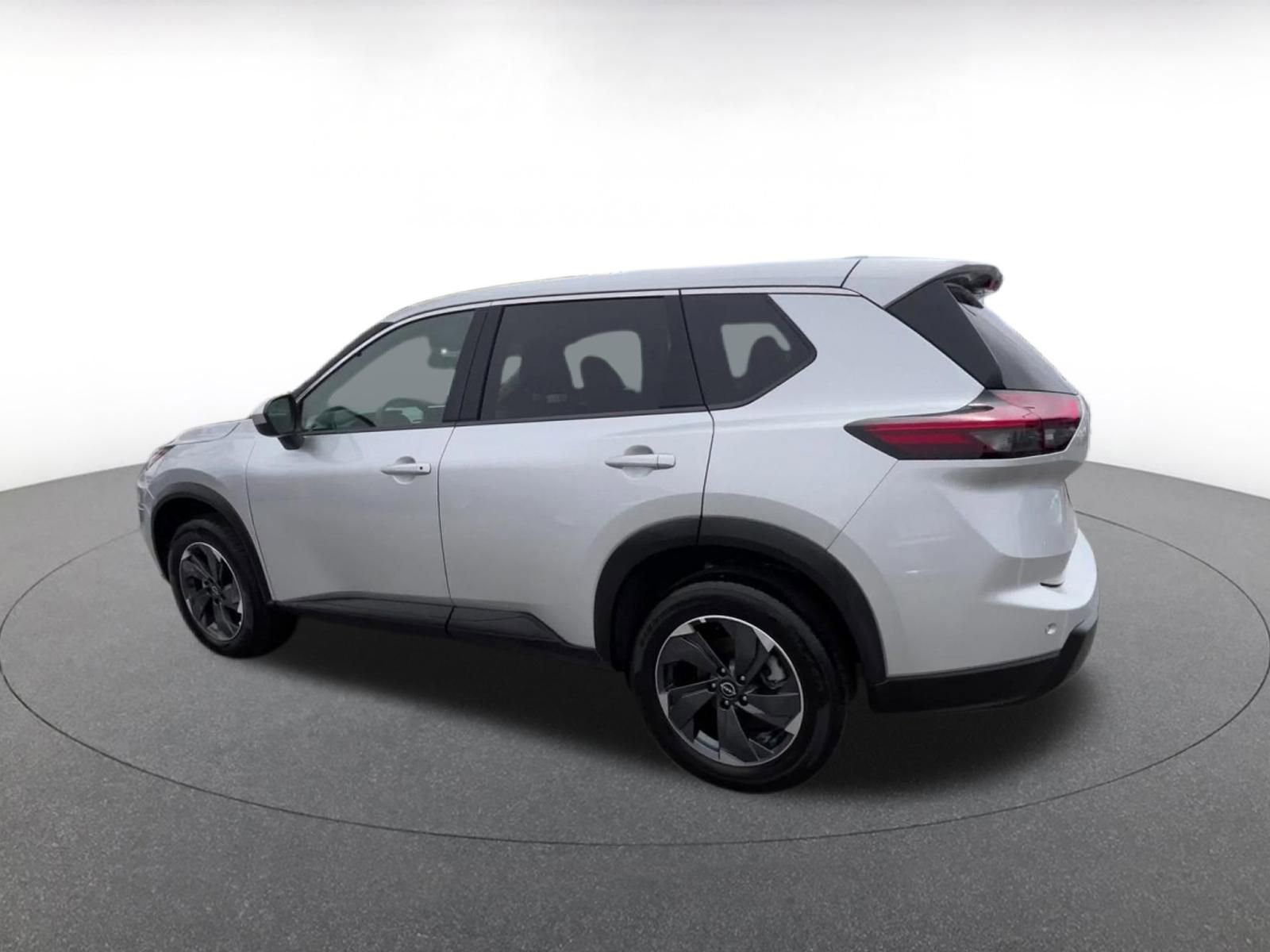 Thumbnail: 2025 Nissan Rogue - 10
