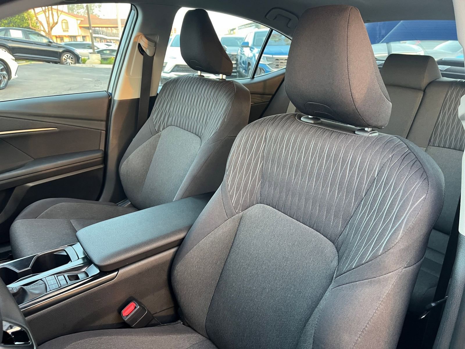 Thumbnail: 2025 Toyota Camry - 27