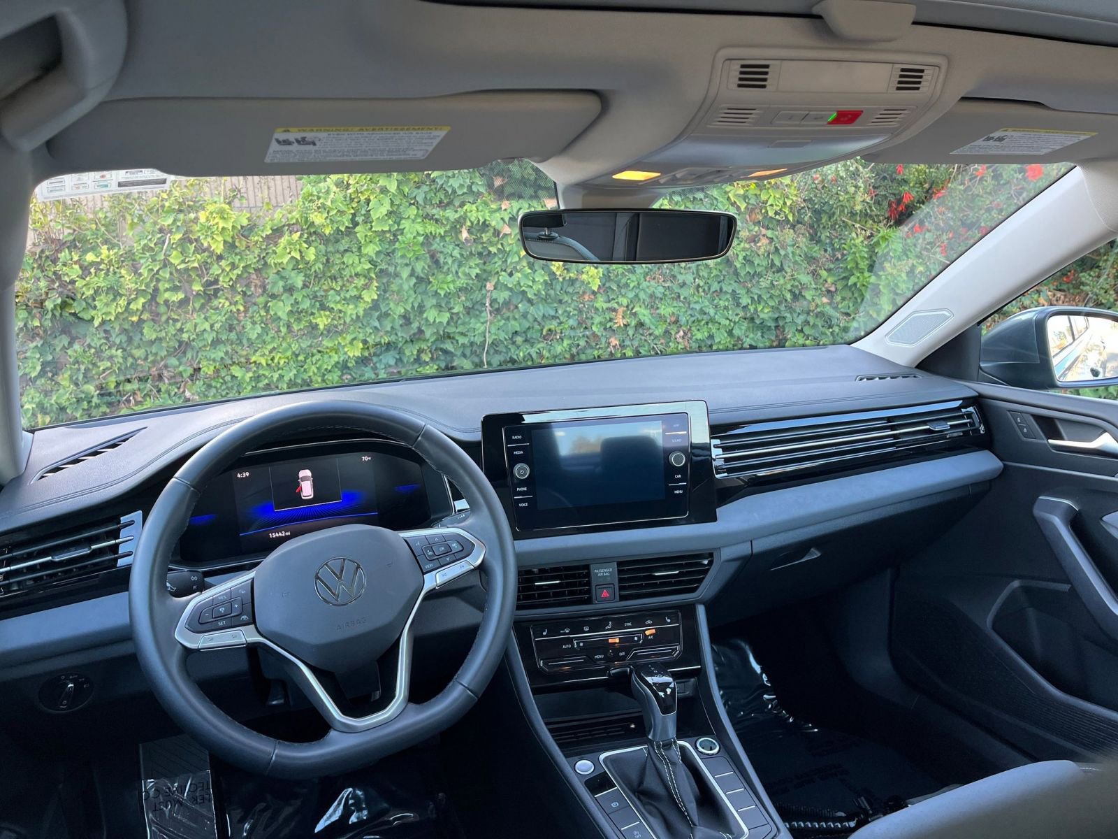 Thumbnail: 2025 Volkswagen Jetta - 33