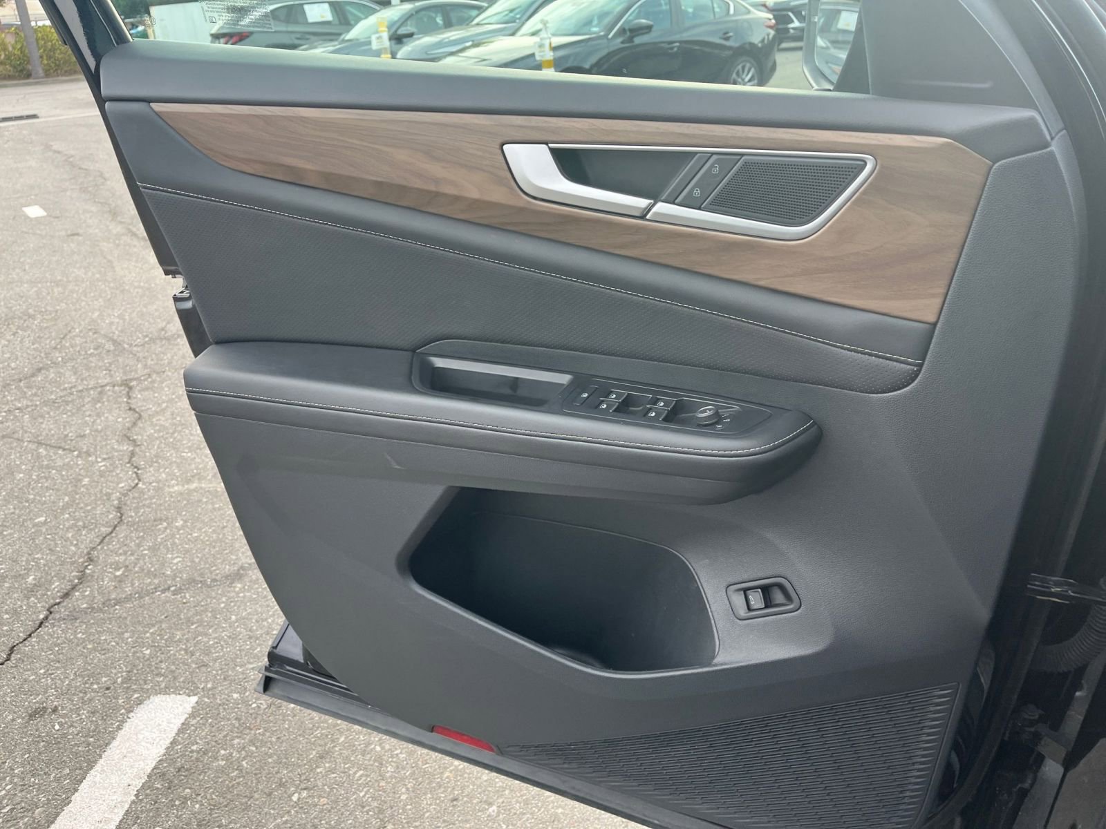 Thumbnail: 2025 Volkswagen Atlas - 20