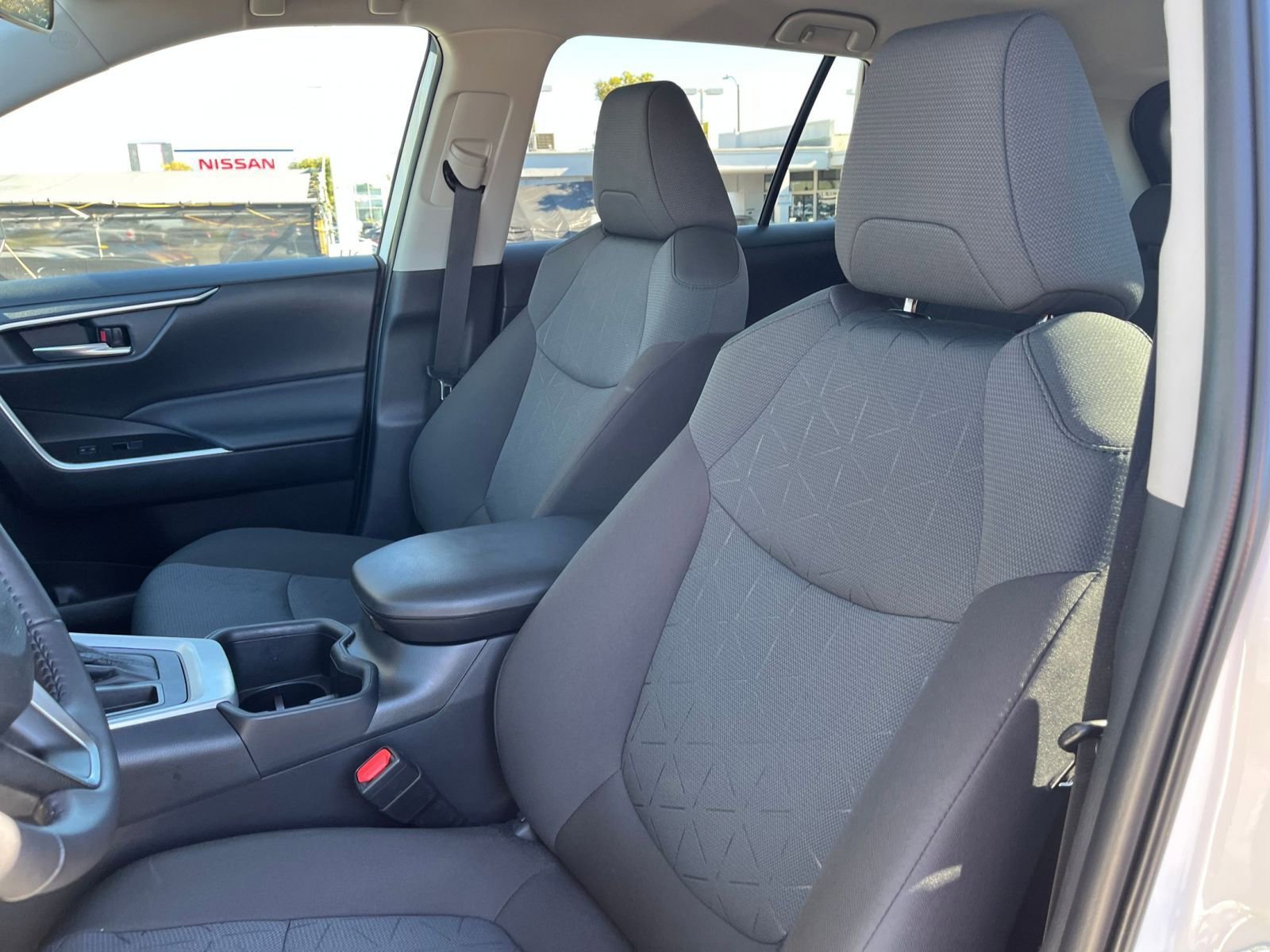 Thumbnail: 2025 Toyota RAV4 - 27