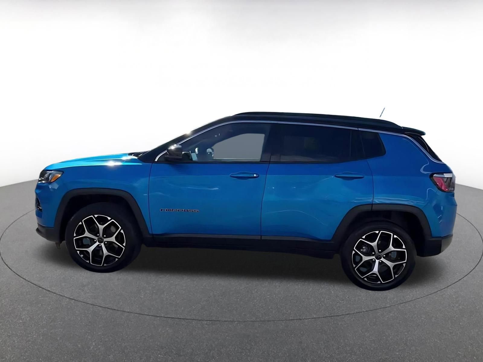 Thumbnail: 2025 Jeep Compass - 9