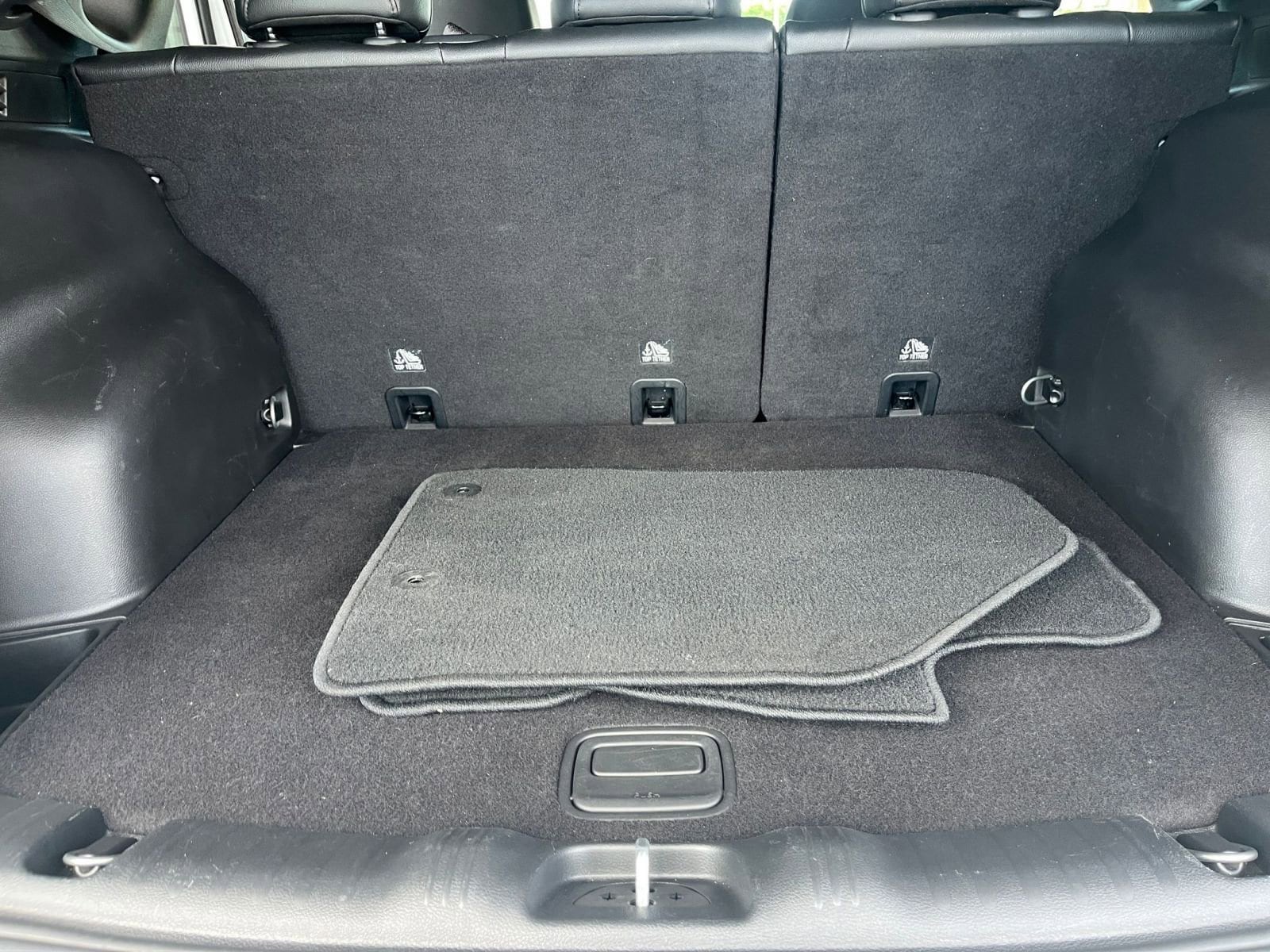 Thumbnail: 2025 Jeep Compass - 32