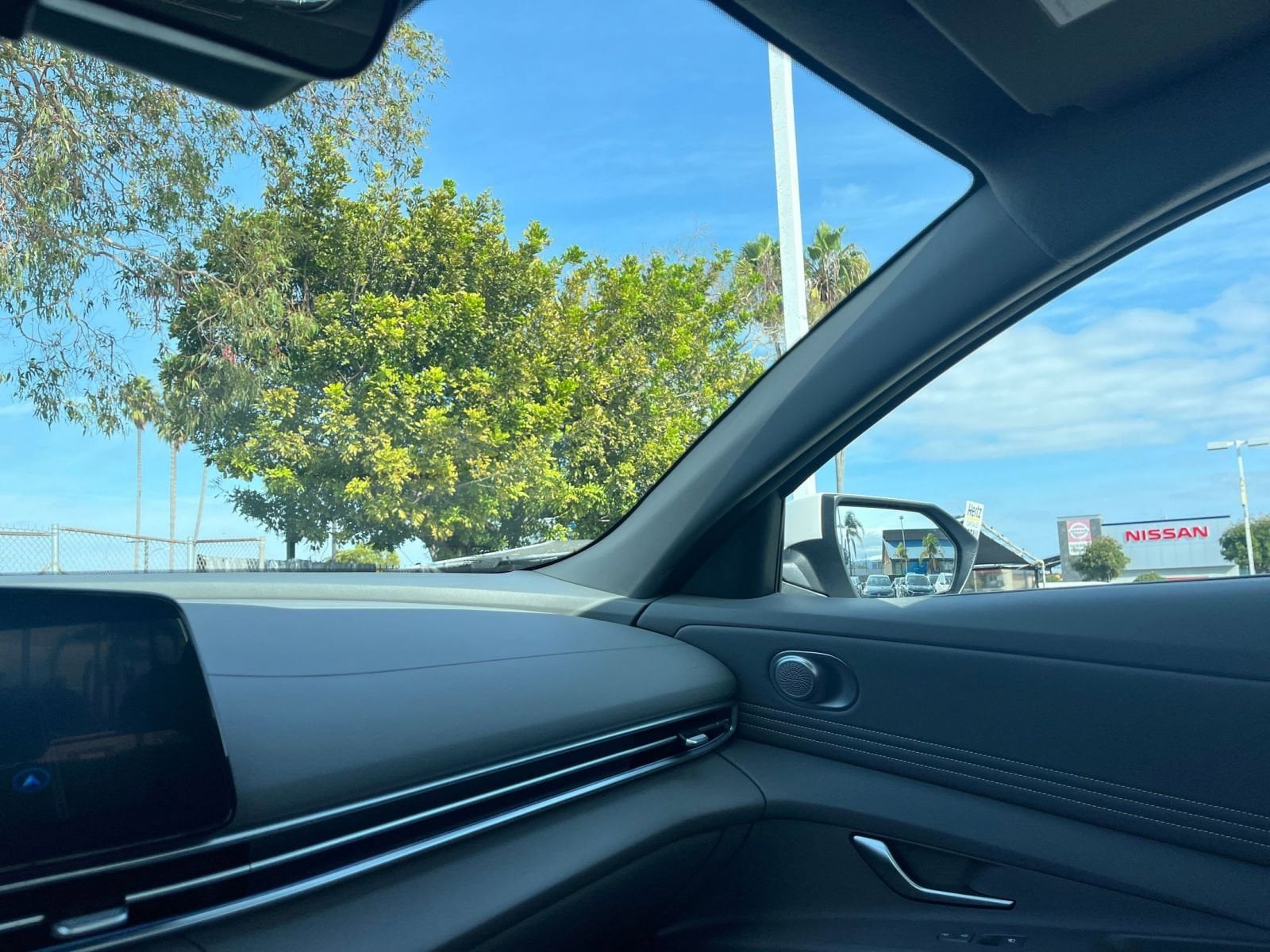 Thumbnail: 2025 Hyundai Elantra - 35