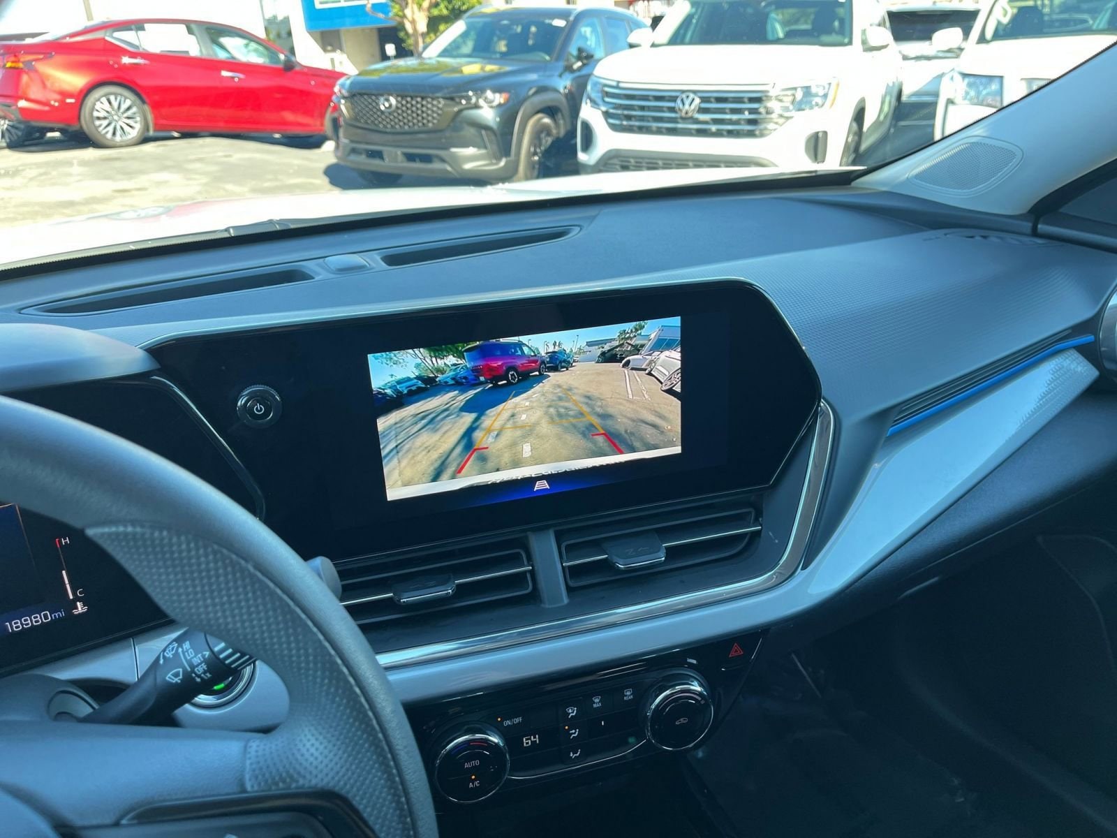 Thumbnail: 2025 Chevrolet Trax - 17