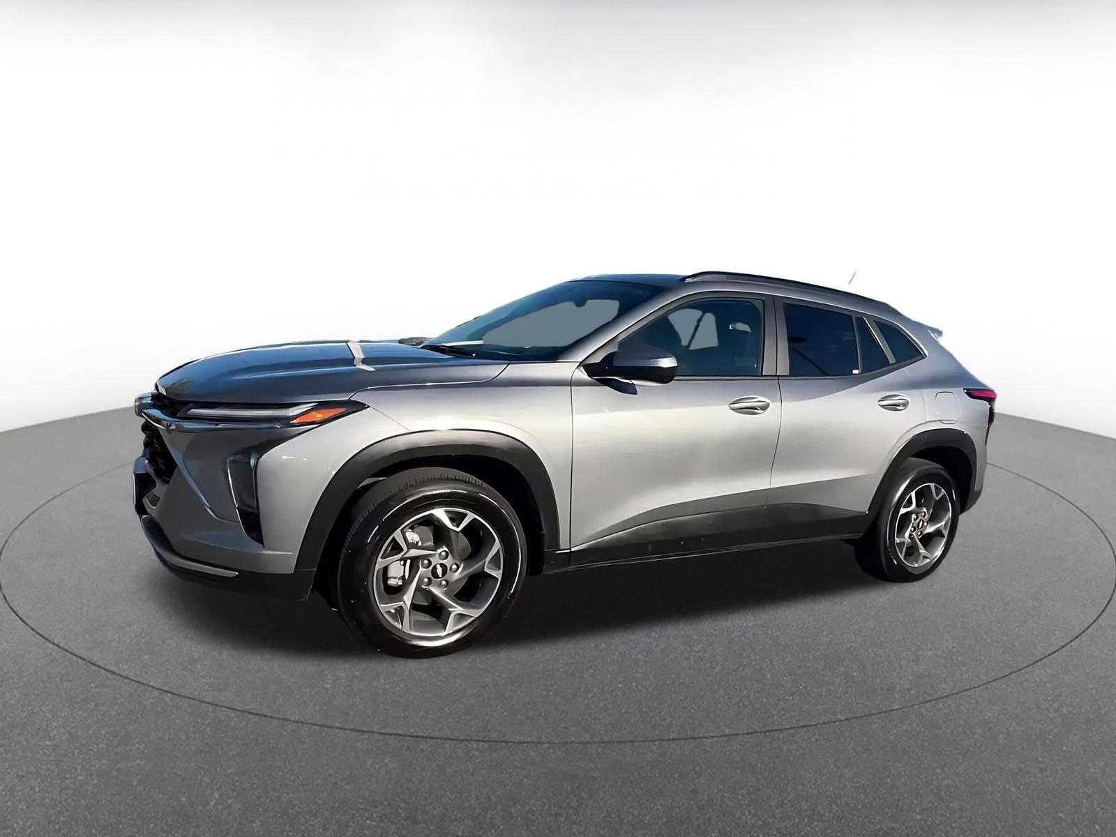 Thumbnail: 2025 Chevrolet Trax - 8