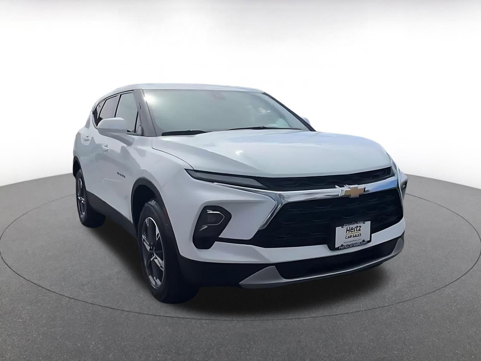 Thumbnail: 2025 Chevrolet Blazer - 3