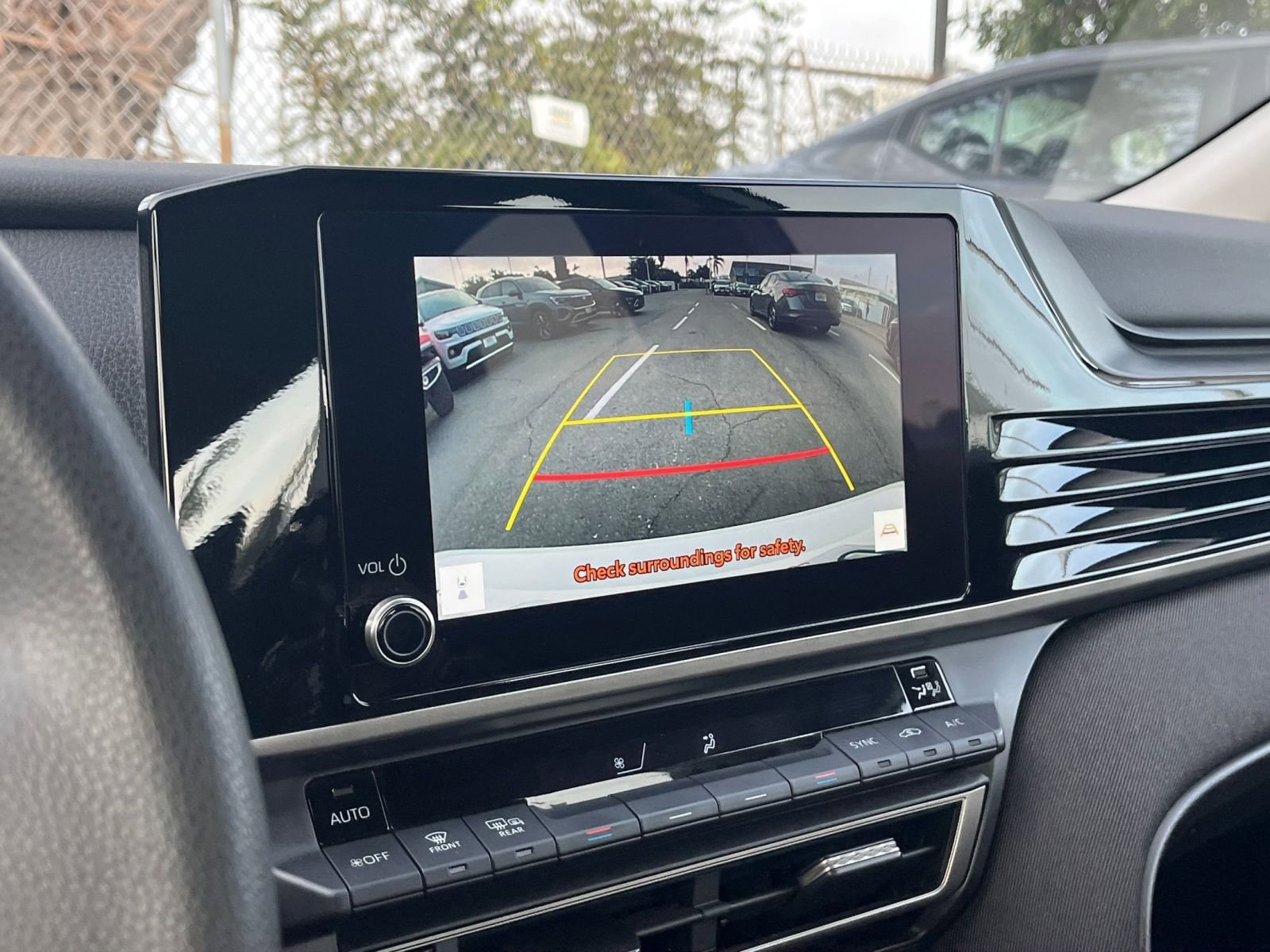 Thumbnail: 2025 Toyota Camry - 24