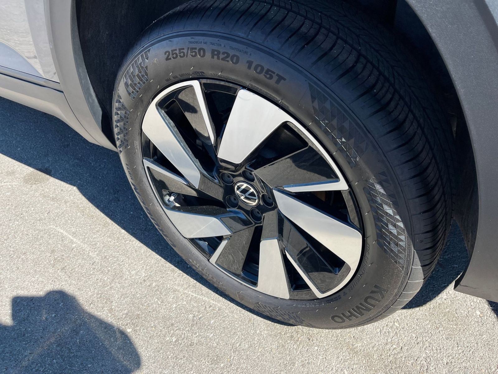 Thumbnail: 2025 Volkswagen Atlas - 32