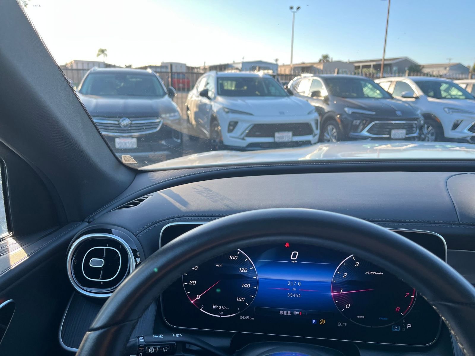 Thumbnail: 2024 Mercedes-Benz GLC - 34