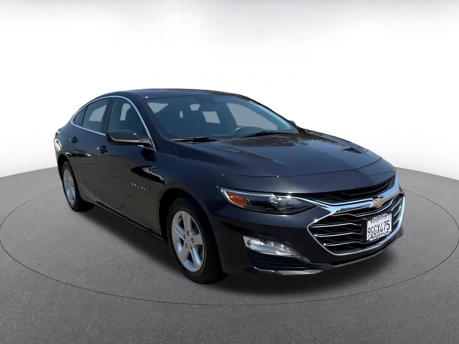 Thumbnail: 2023 Chevrolet Malibu - 3