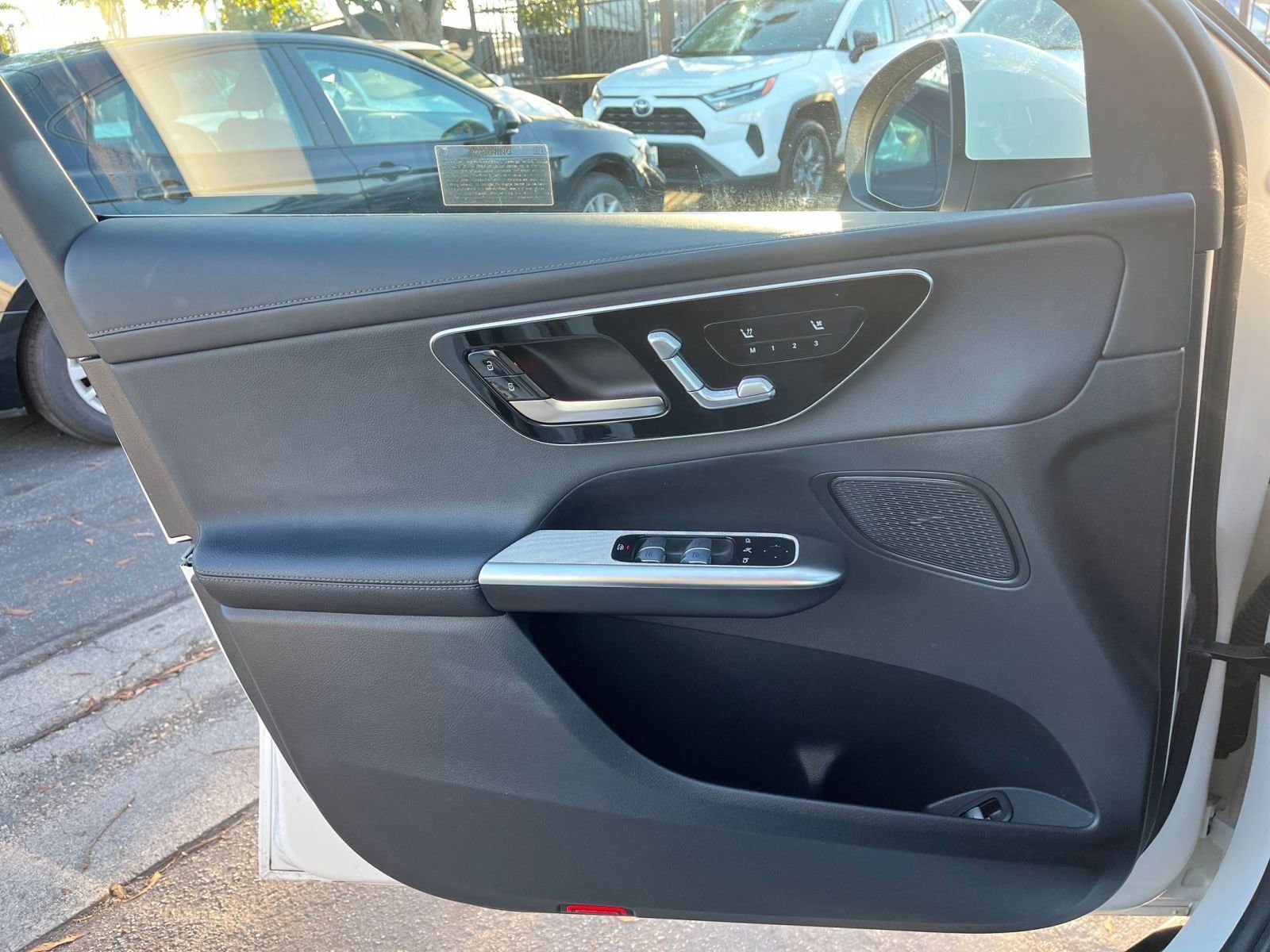 Thumbnail: 2024 Mercedes-Benz GLC - 20