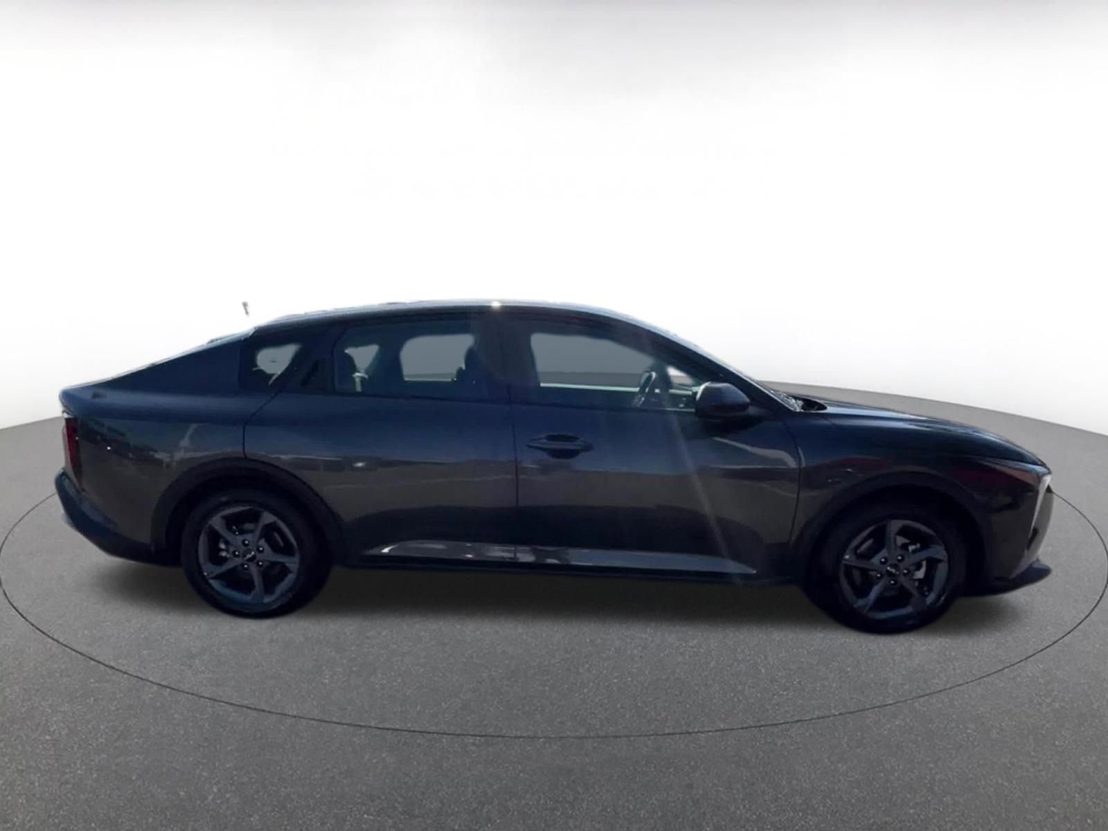 Thumbnail: 2025 Kia K4 - 16