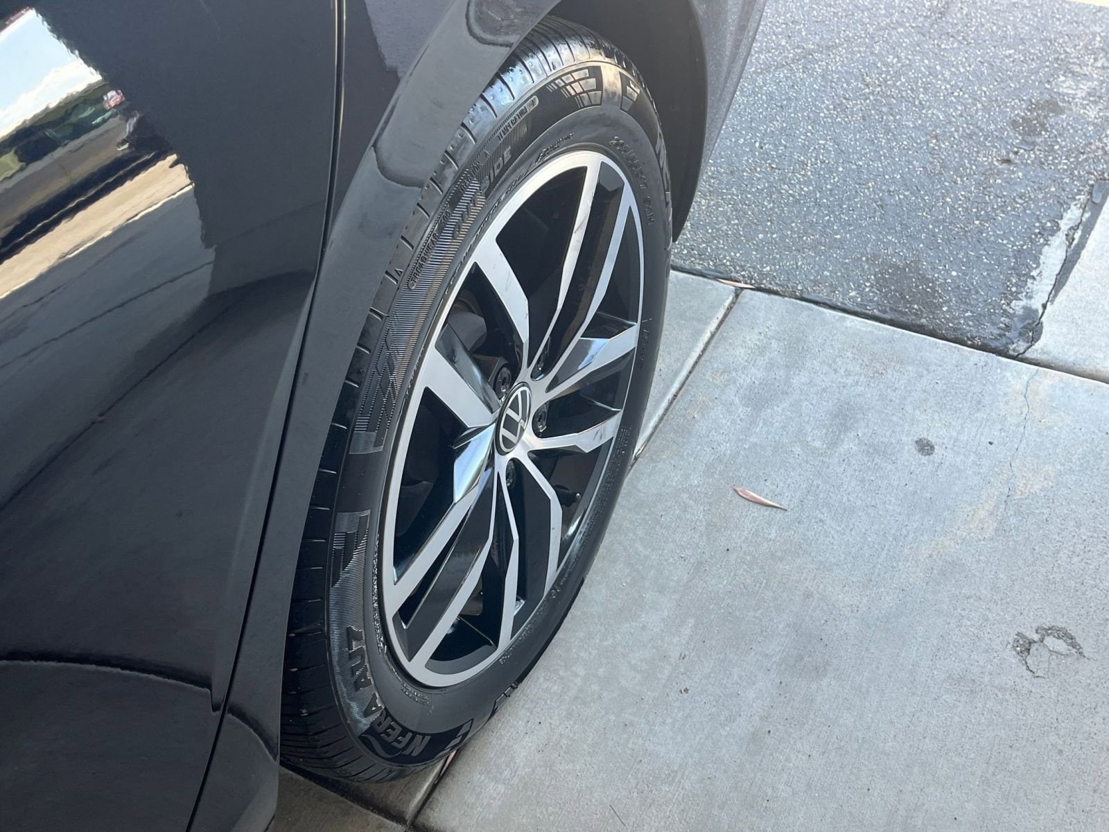 Thumbnail: 2025 Volkswagen Jetta - 30