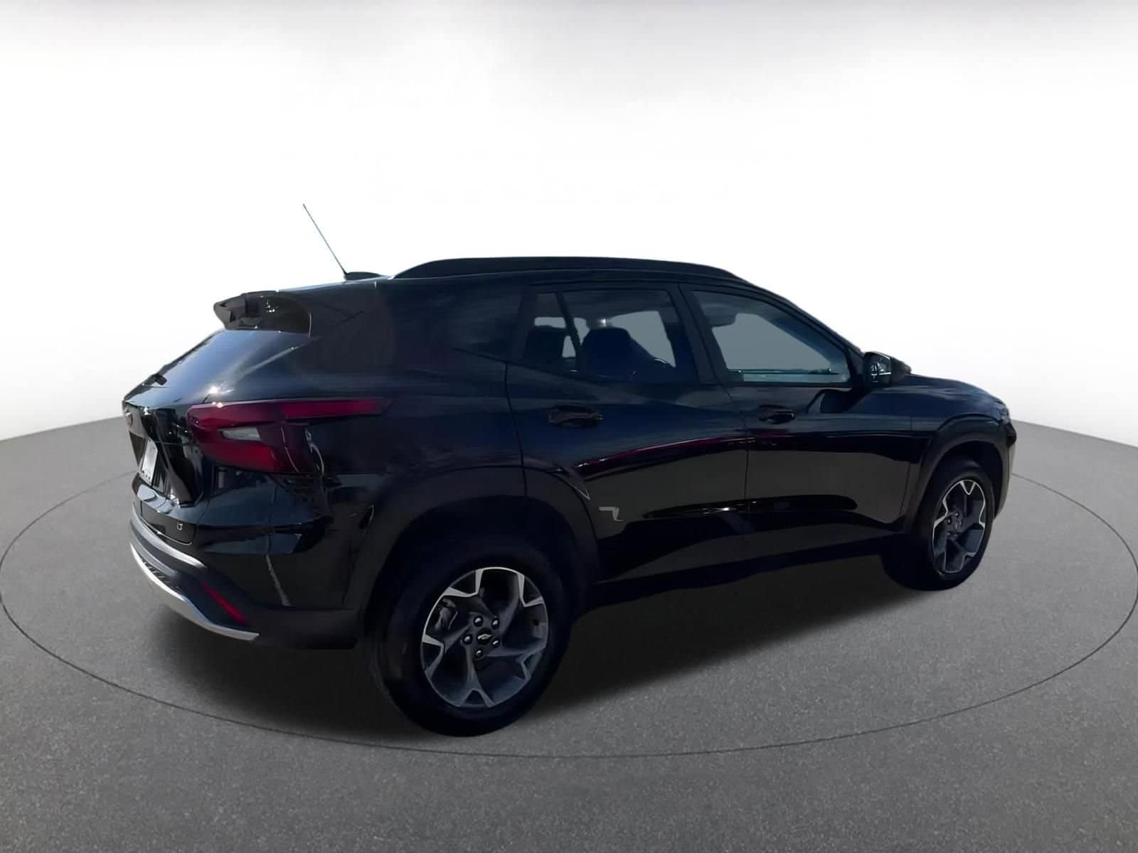 Thumbnail: 2025 Chevrolet Trax - 12