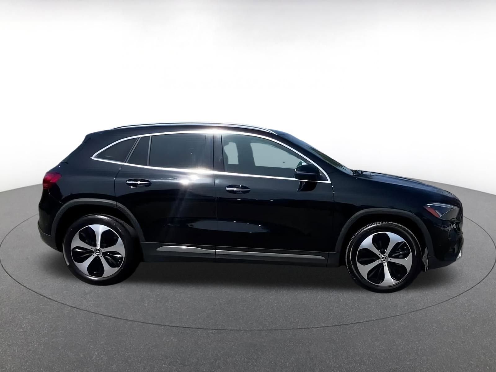 Thumbnail: 2024 Mercedes-Benz GLA - 16