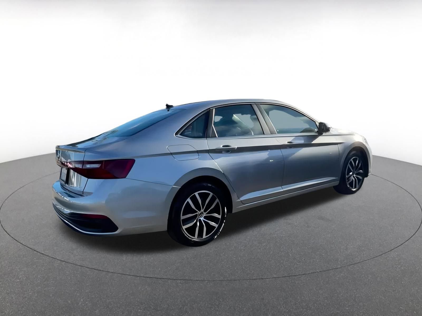 Thumbnail: 2025 Volkswagen Jetta - 14