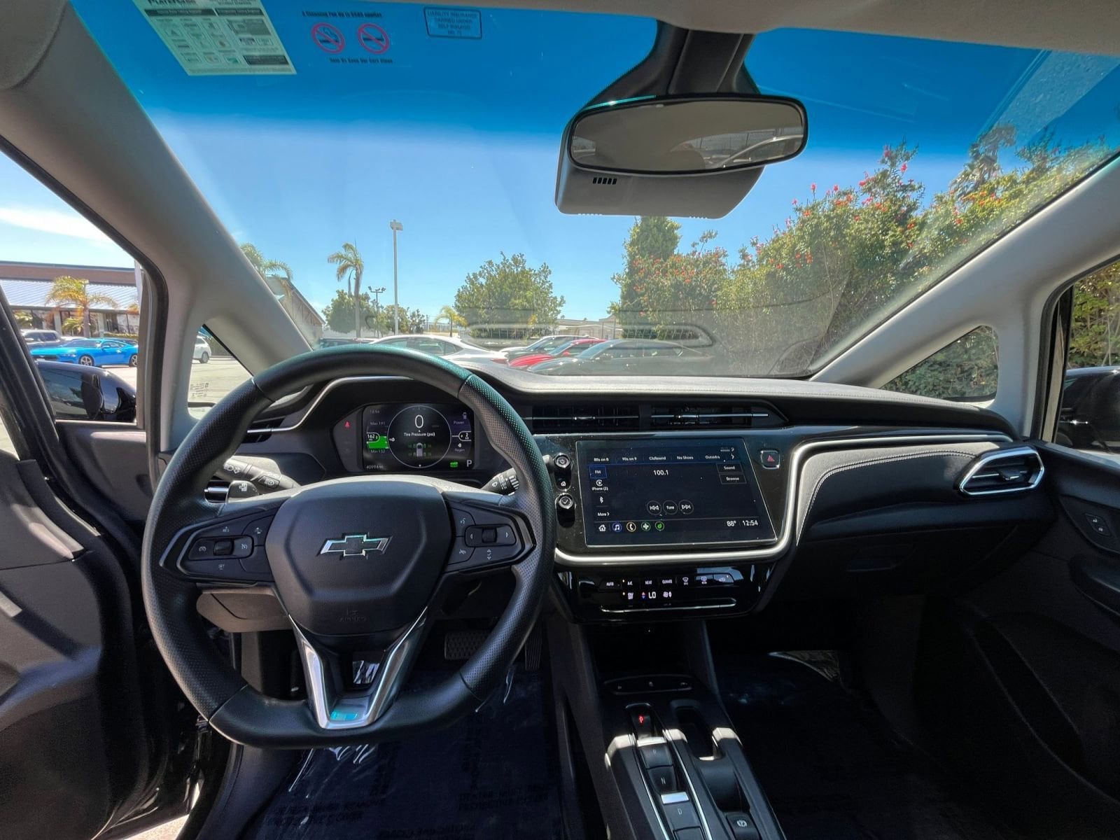 Thumbnail: 2023 Chevrolet Bolt EV - 32