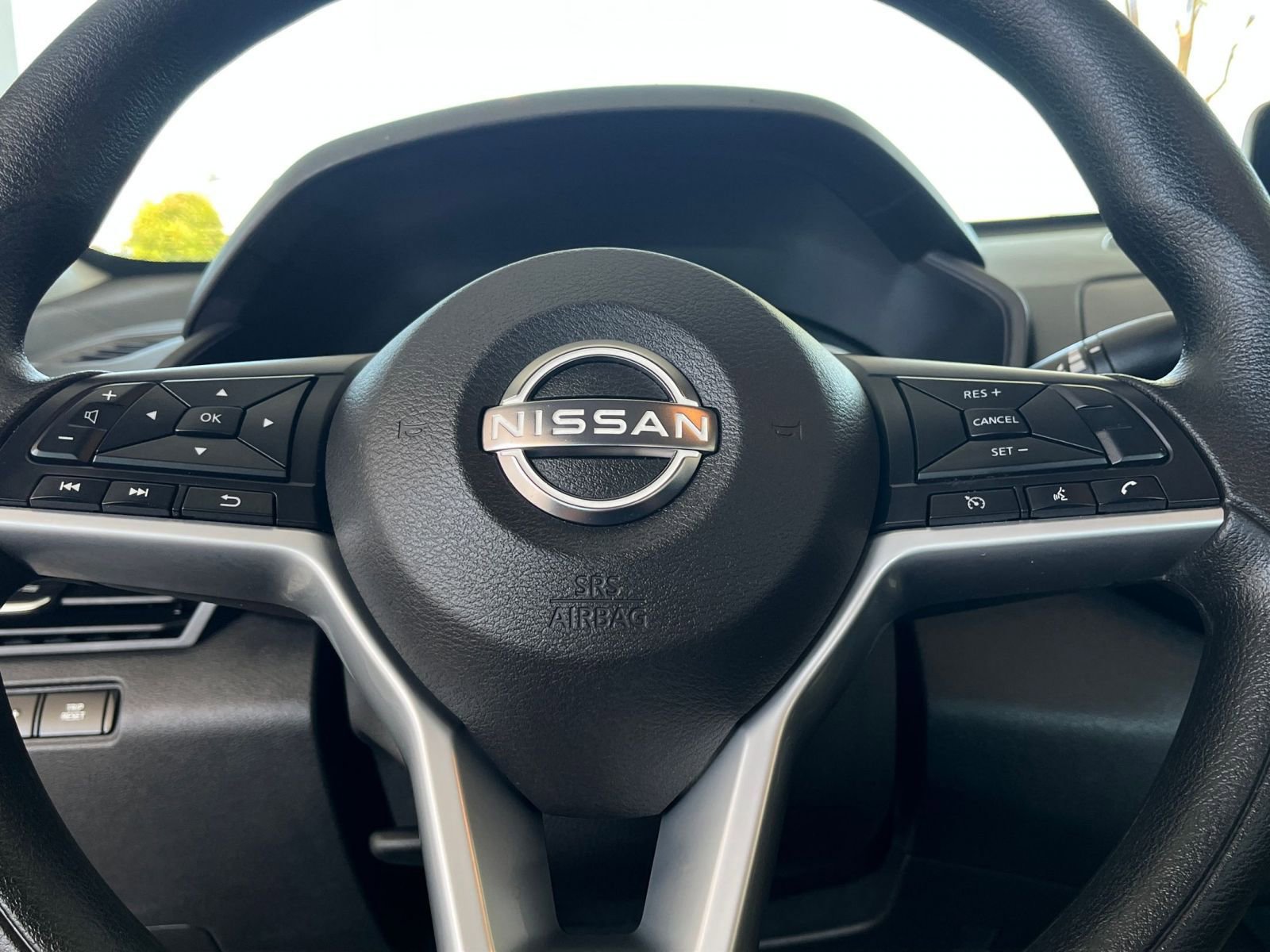 Thumbnail: 2025 Nissan Altima - 29