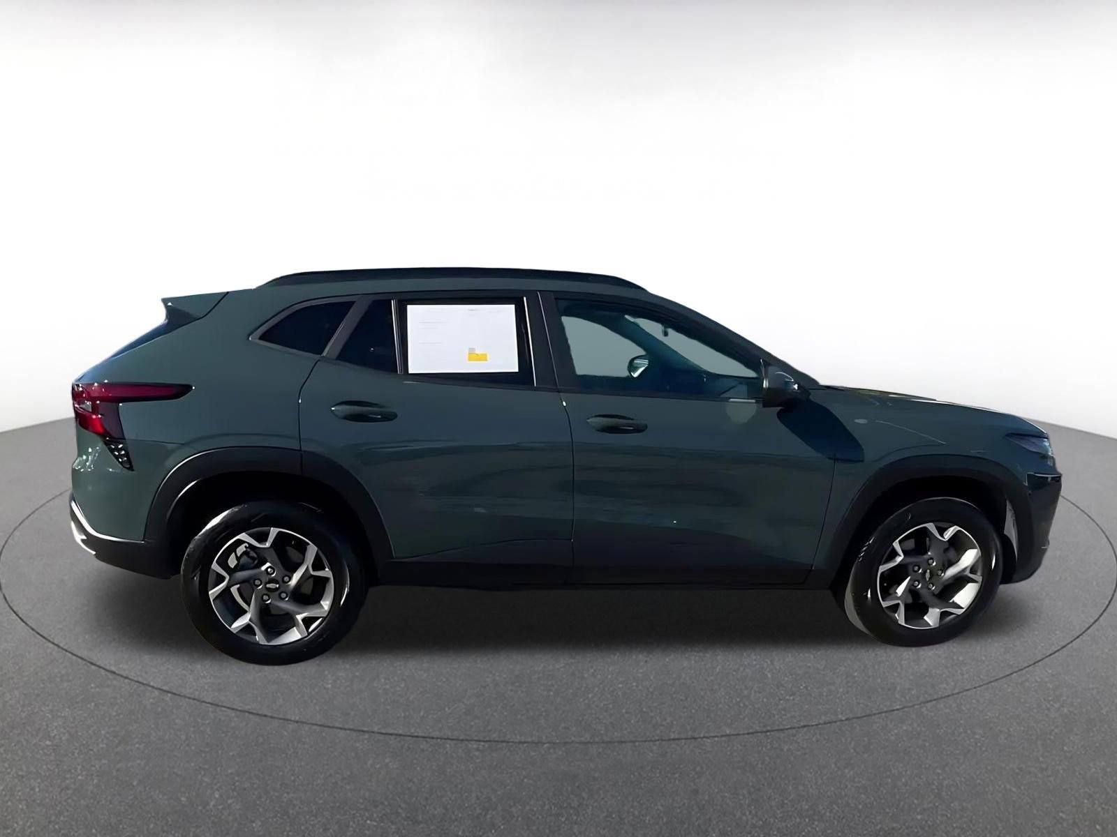 Thumbnail: 2025 Chevrolet Trax - 16