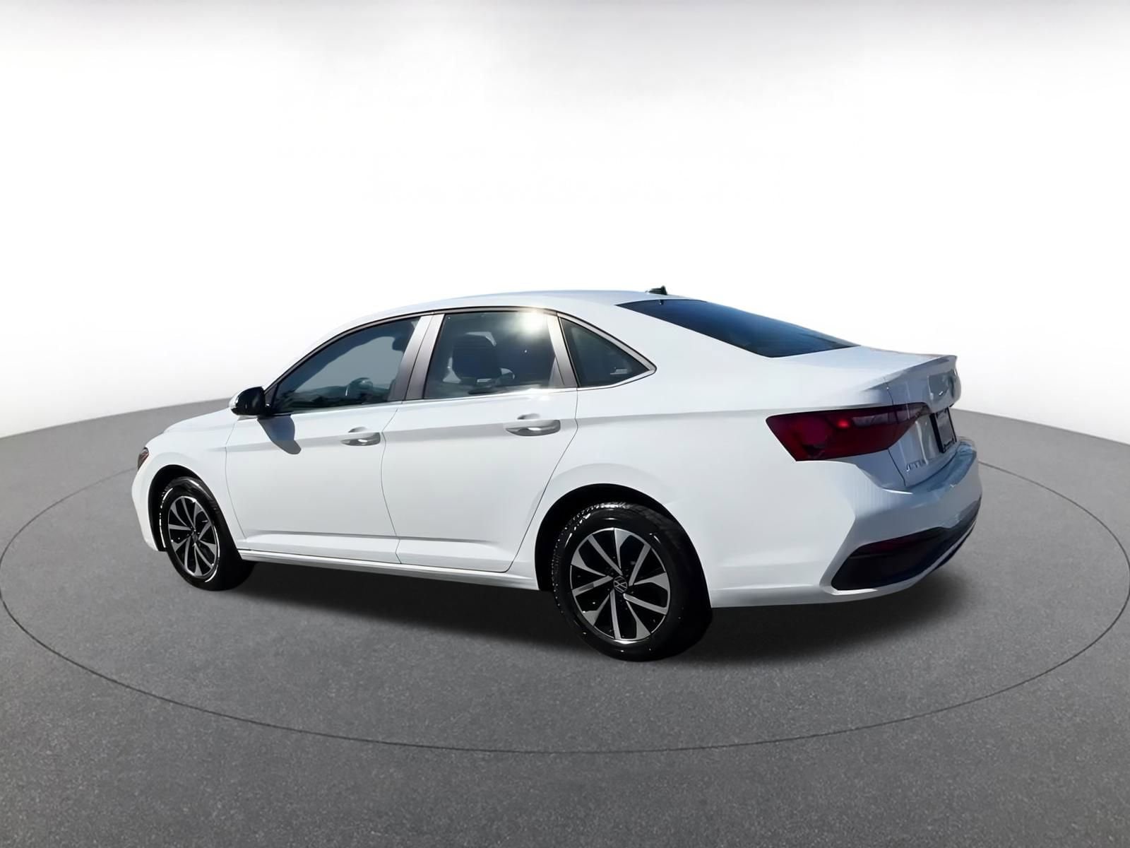 Thumbnail: 2024 Volkswagen Jetta - 8