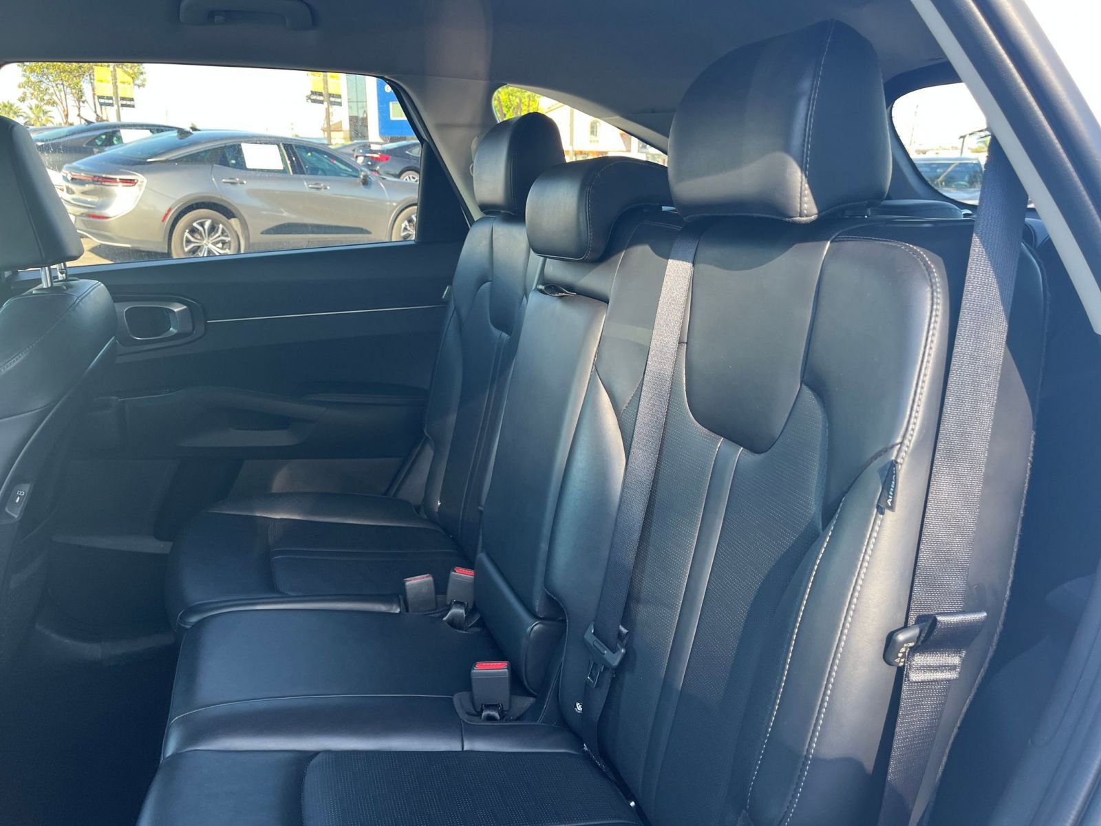 Thumbnail: 2024 Kia Sorento - 27