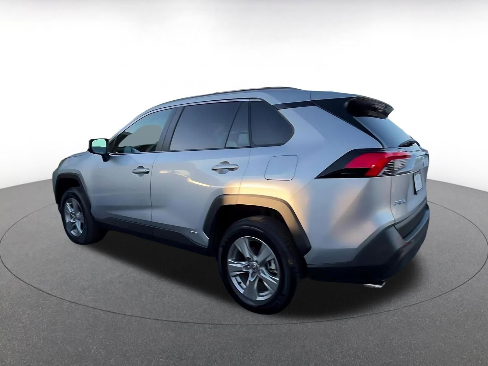 Thumbnail: 2025 Toyota RAV4 - 10