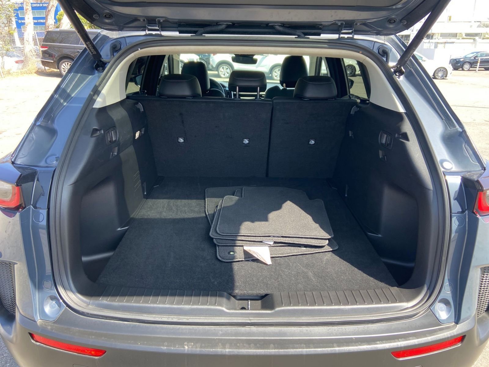 Thumbnail: 2025 Mazda CX-50 - 31