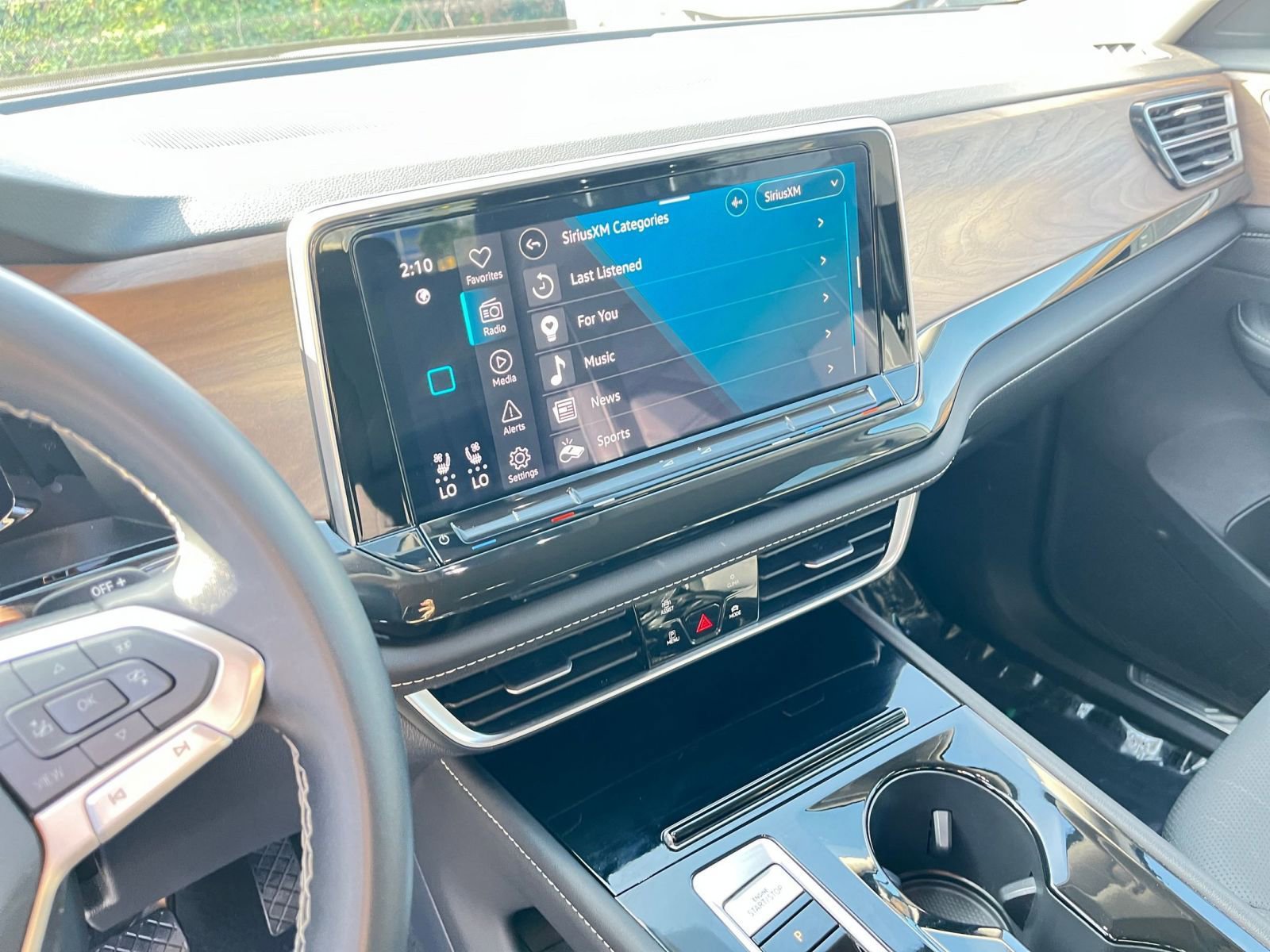 Thumbnail: 2025 Volkswagen Atlas - 18