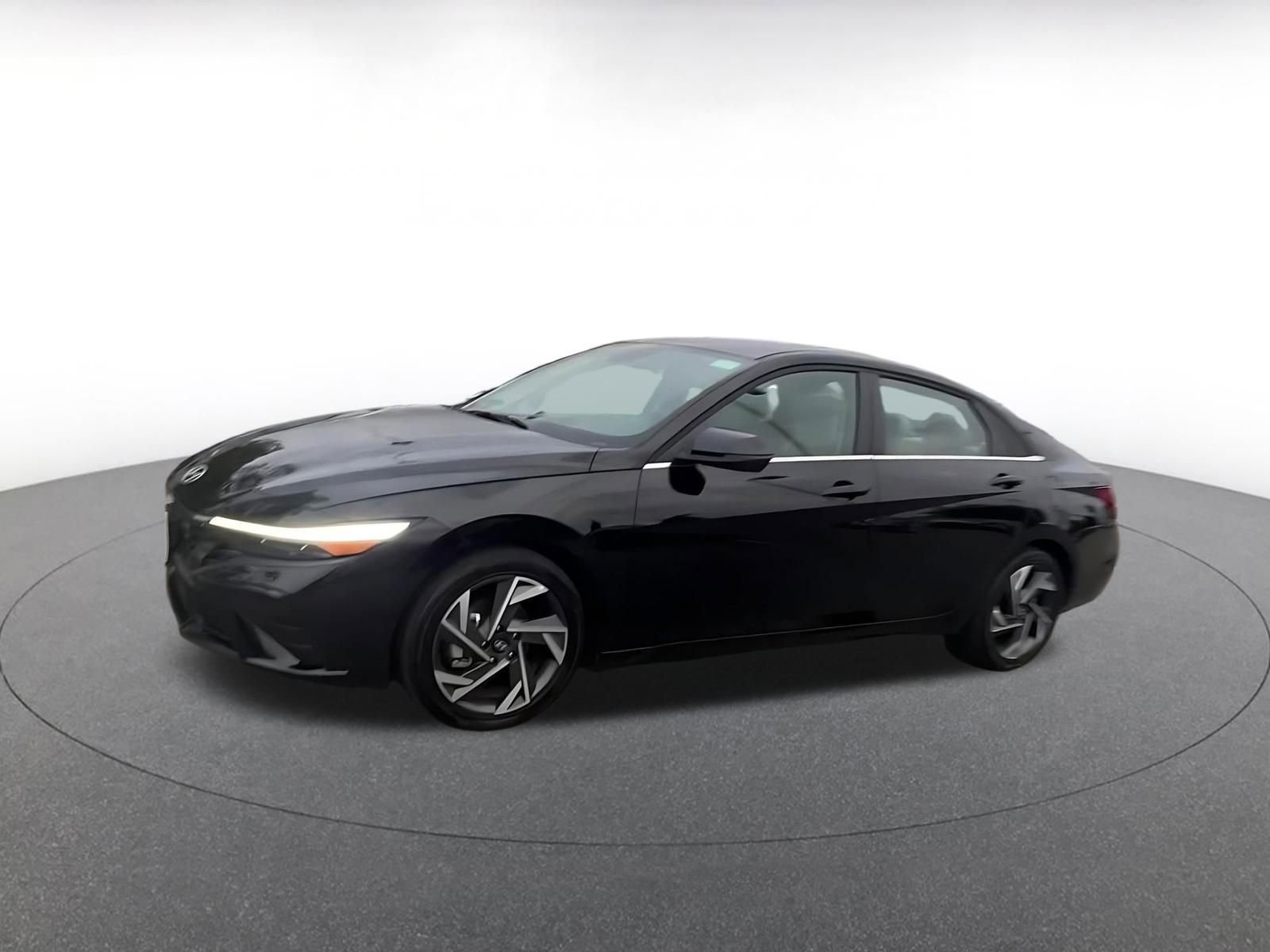 Thumbnail: 2025 Hyundai Elantra - 8