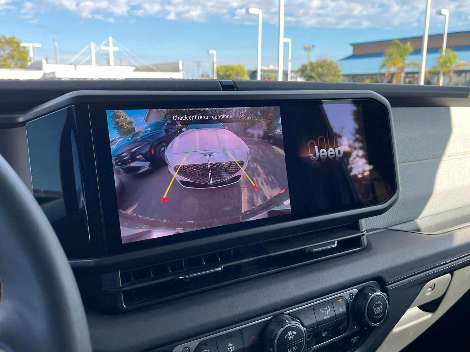 Thumbnail: 2025 Jeep Wrangler - 17