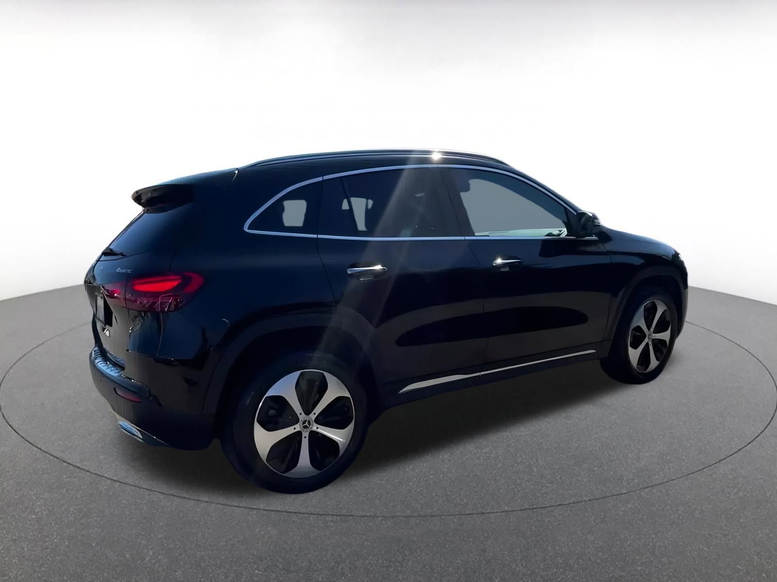 Thumbnail: 2025 Mercedes-Benz GLA - 15