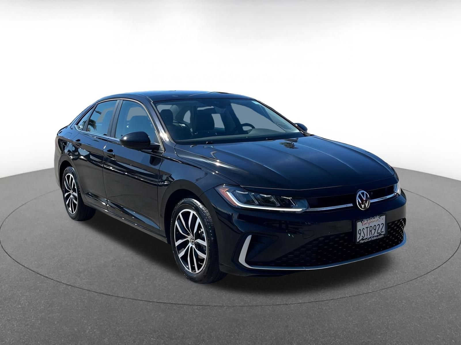 Thumbnail: 2025 Volkswagen Jetta - 1