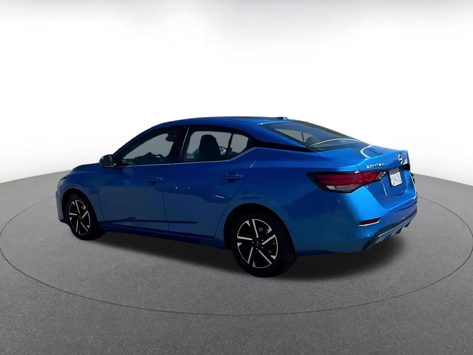 Thumbnail: 2025 Nissan Sentra - 10