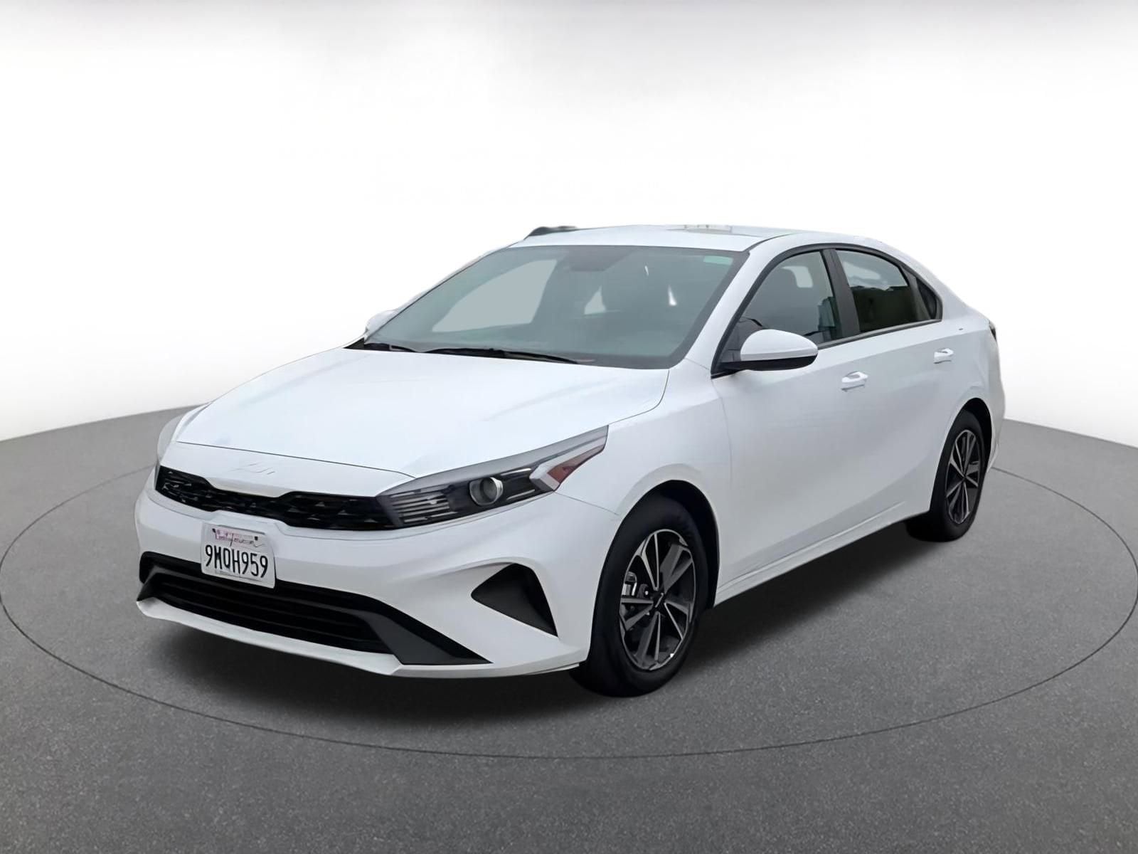 2024 Kia Forte LXS 5