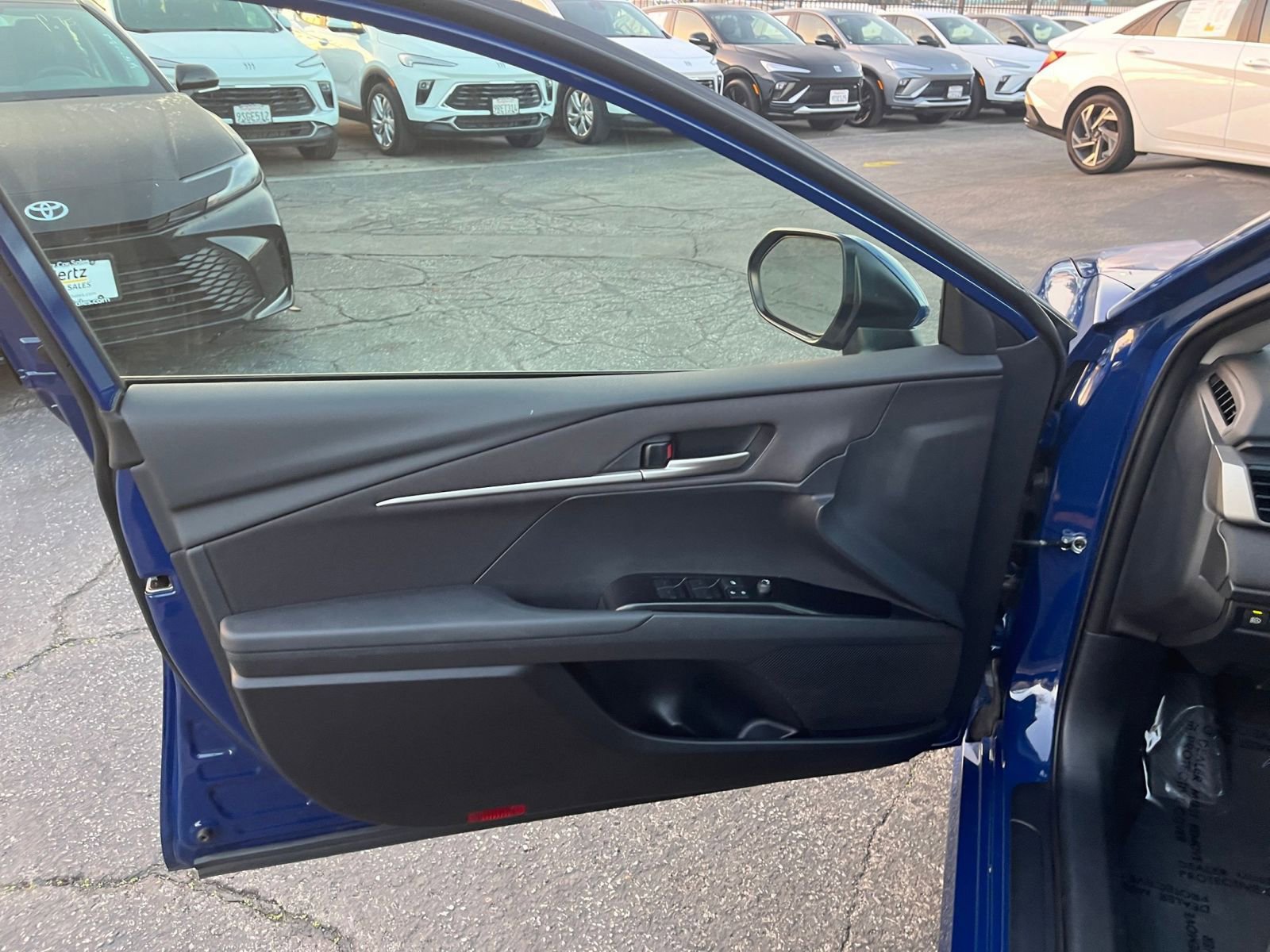 Thumbnail: 2025 Toyota Camry - 20