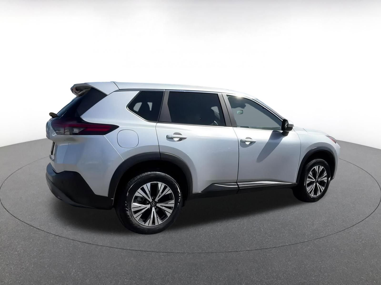 Thumbnail: 2023 Nissan Rogue - 12