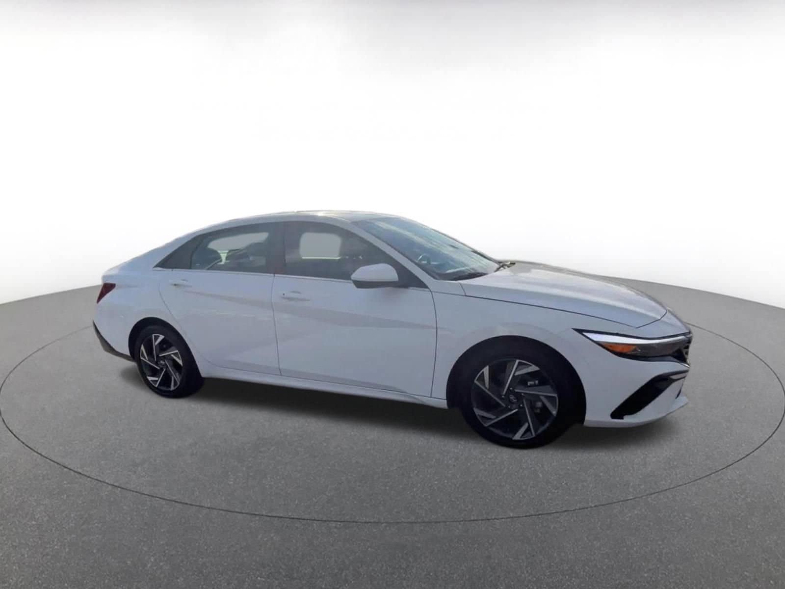 Thumbnail: 2025 Hyundai Elantra - 2