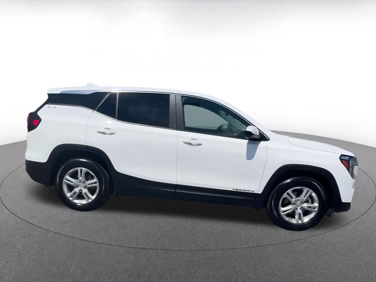 Thumbnail: 2024 GMC Terrain - 16