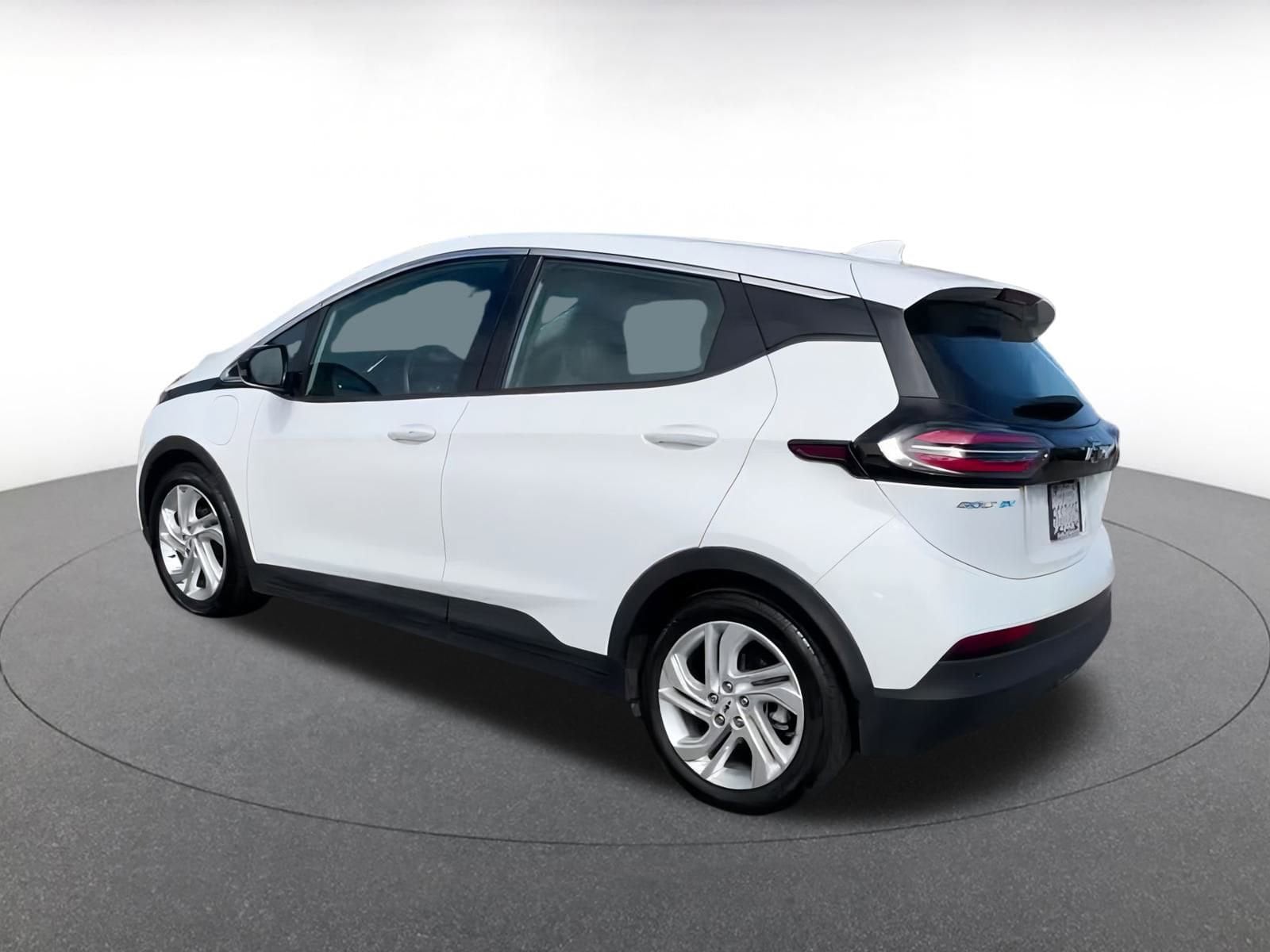 Thumbnail: 2023 Chevrolet Bolt EV - 10