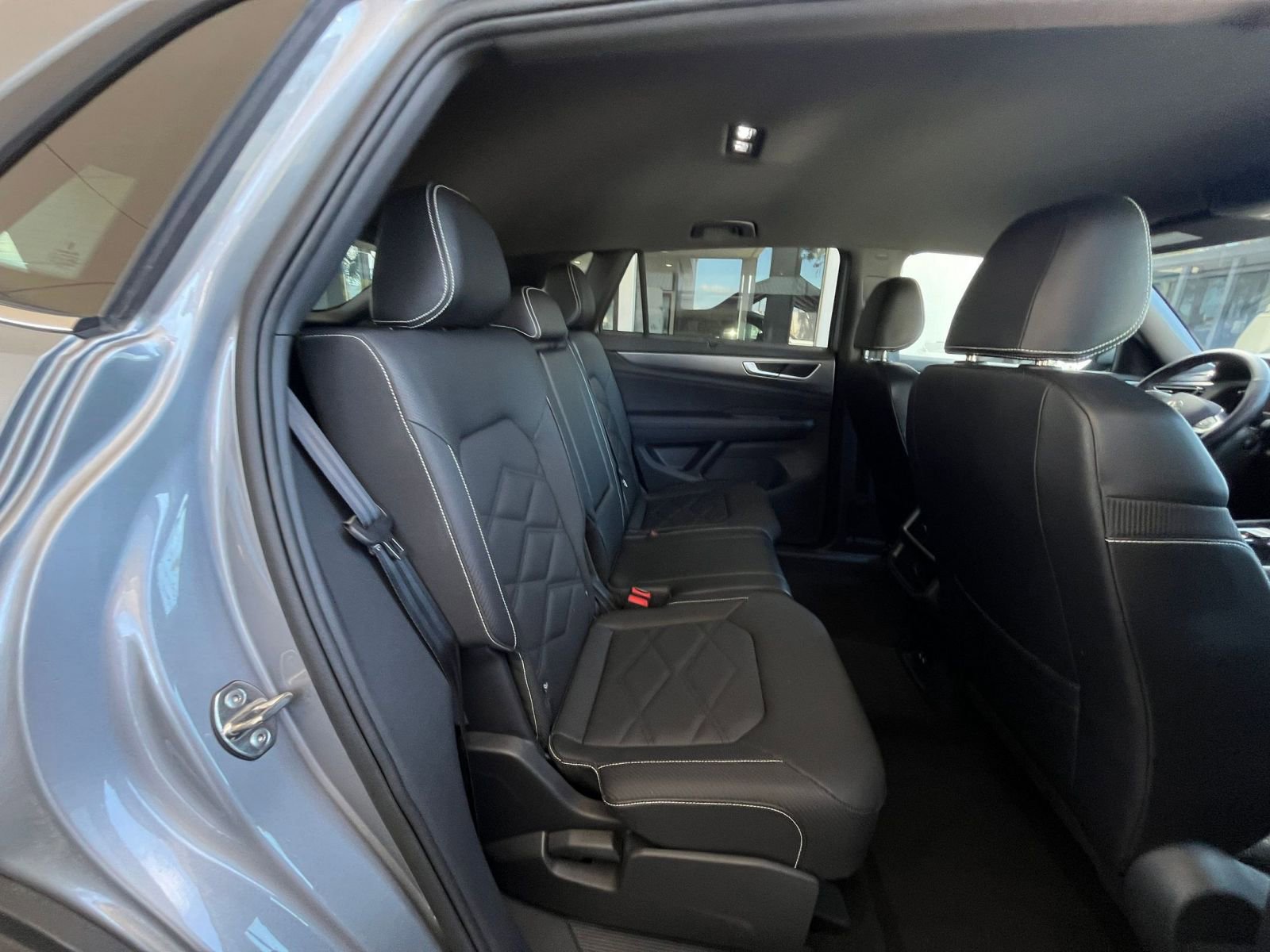 Thumbnail: 2025 Volkswagen Atlas - 25